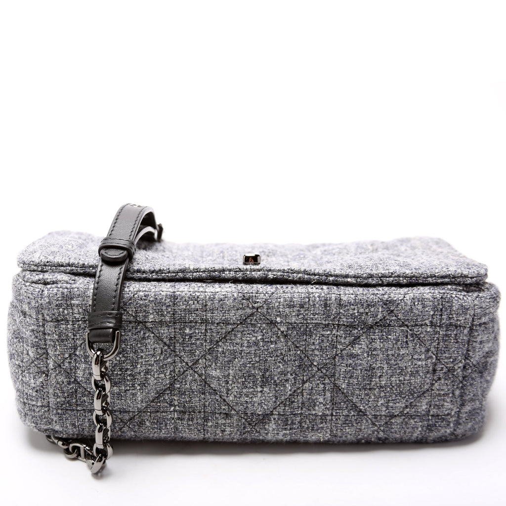 HOLD Caro Medium Linen Macrocannage