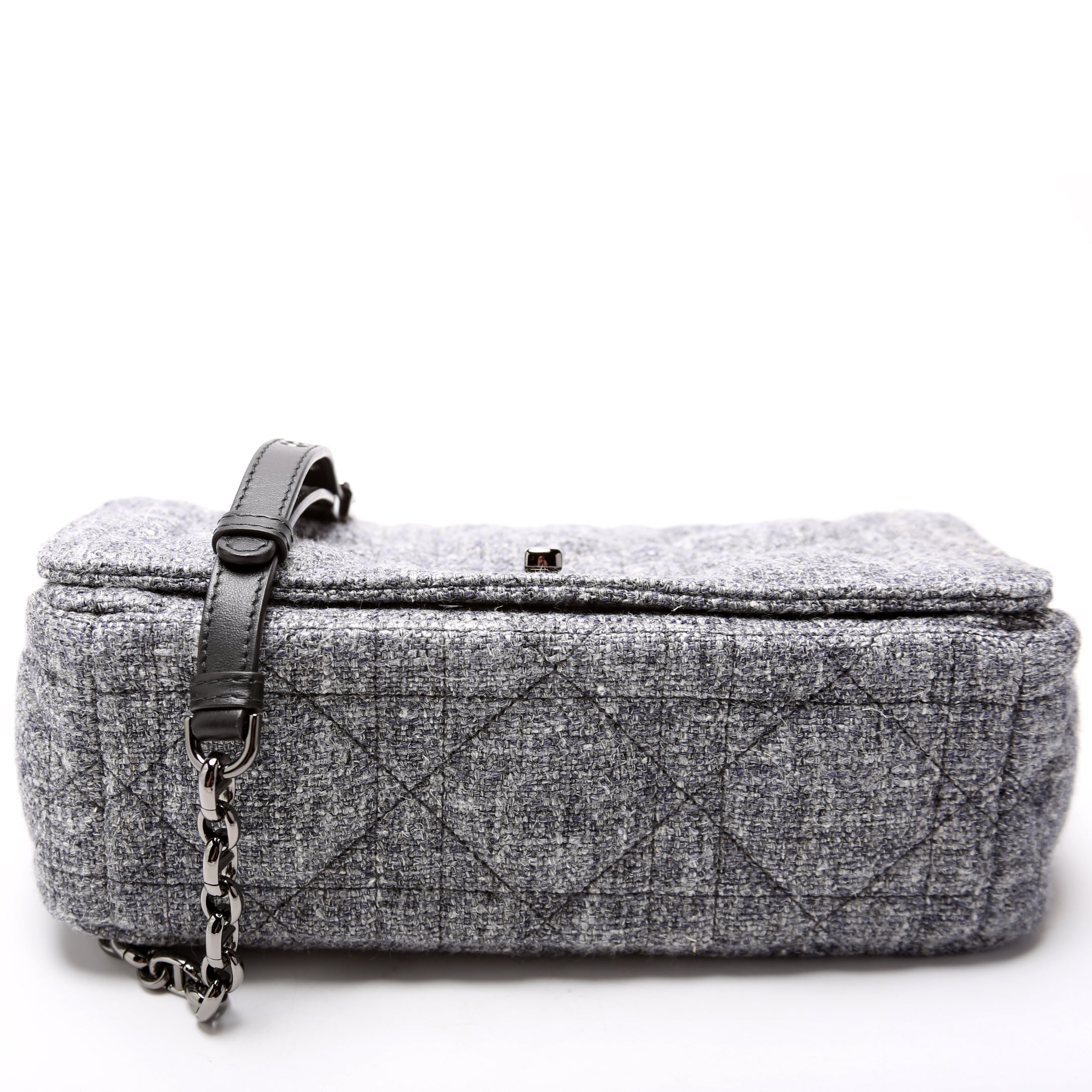 HOLD Caro Medium Linen Macrocannage