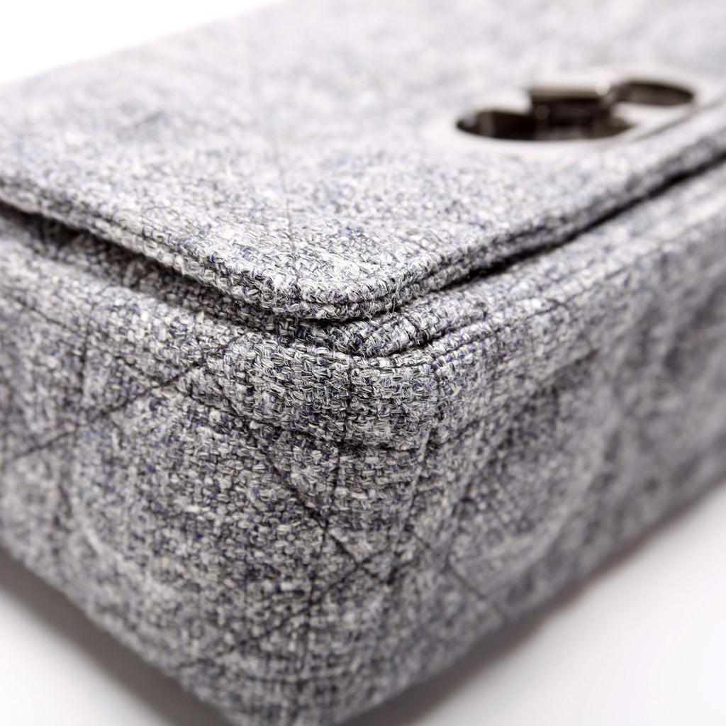 HOLD Caro Medium Linen Macrocannage