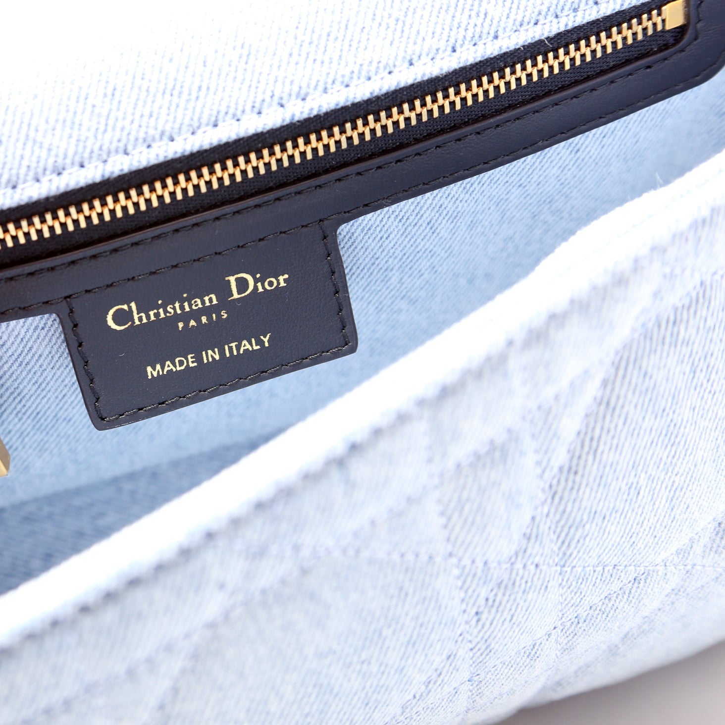Caro Medium Denim Macrocannage Blue