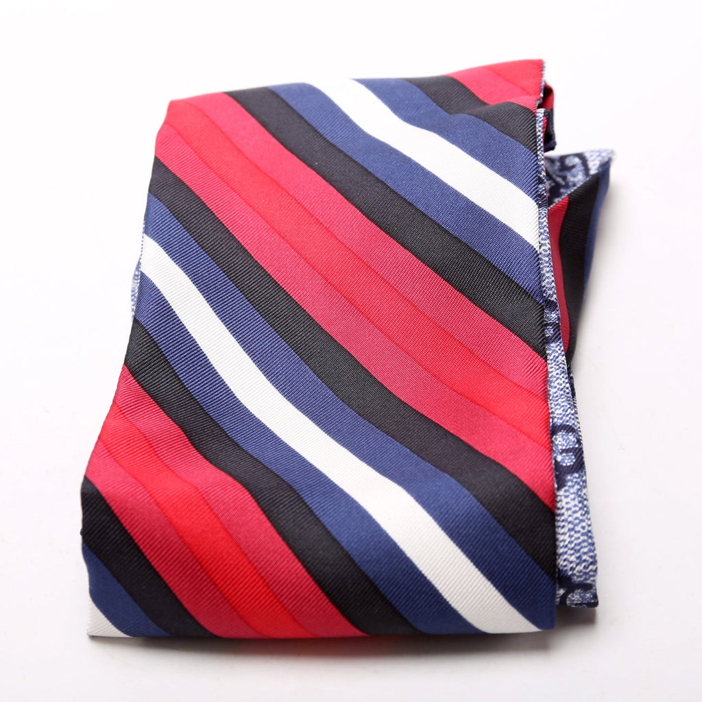 GG Silk Twill With Interlocking Charm Scarf