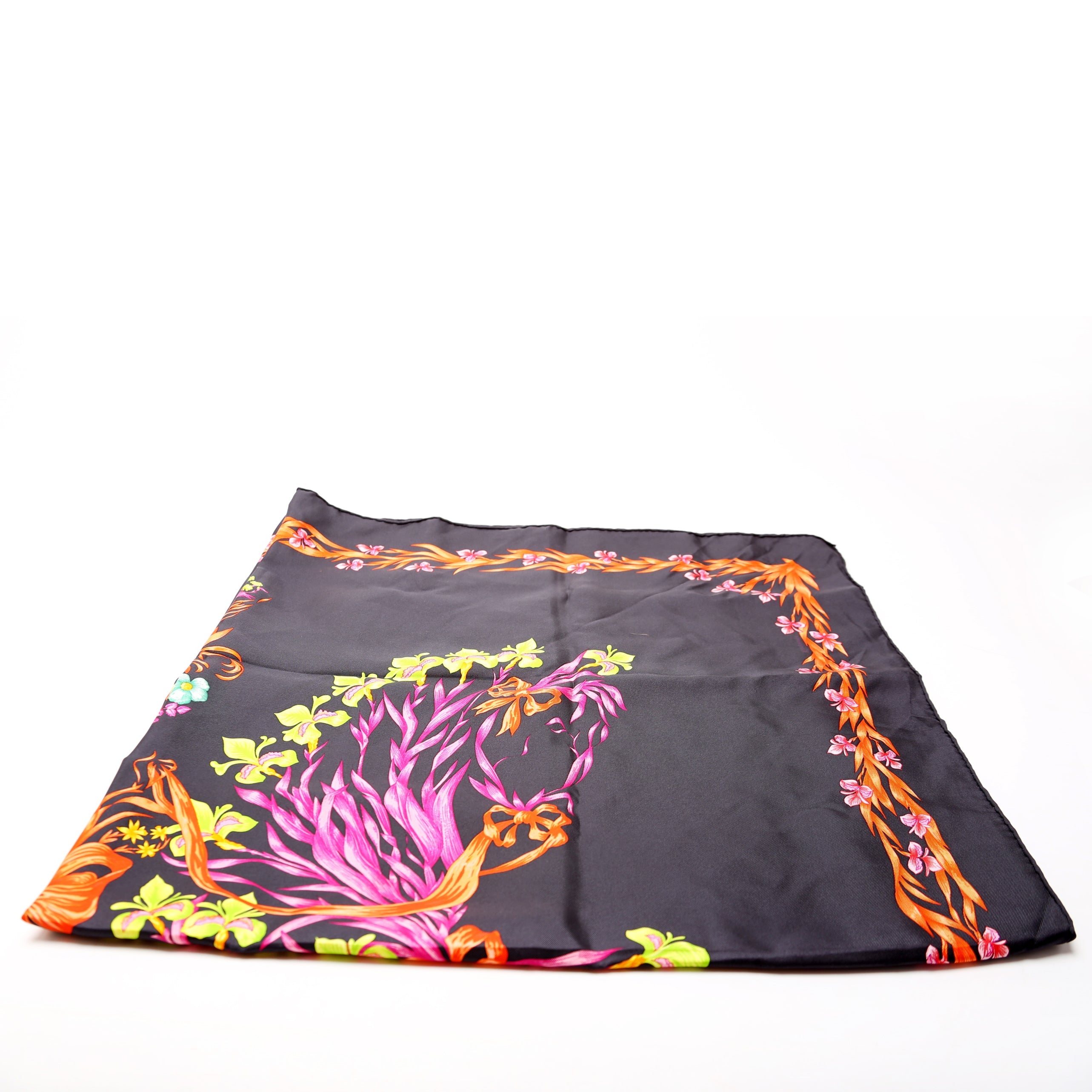 Cheval Fleuri 90CM Silk Scarf