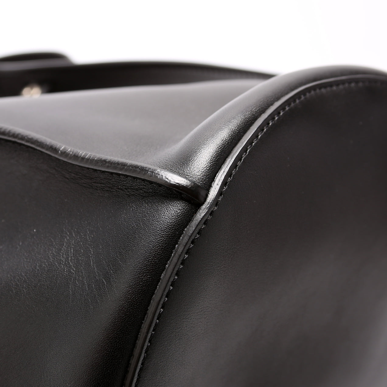 Long Strap Big Bag Bucket Calfskin