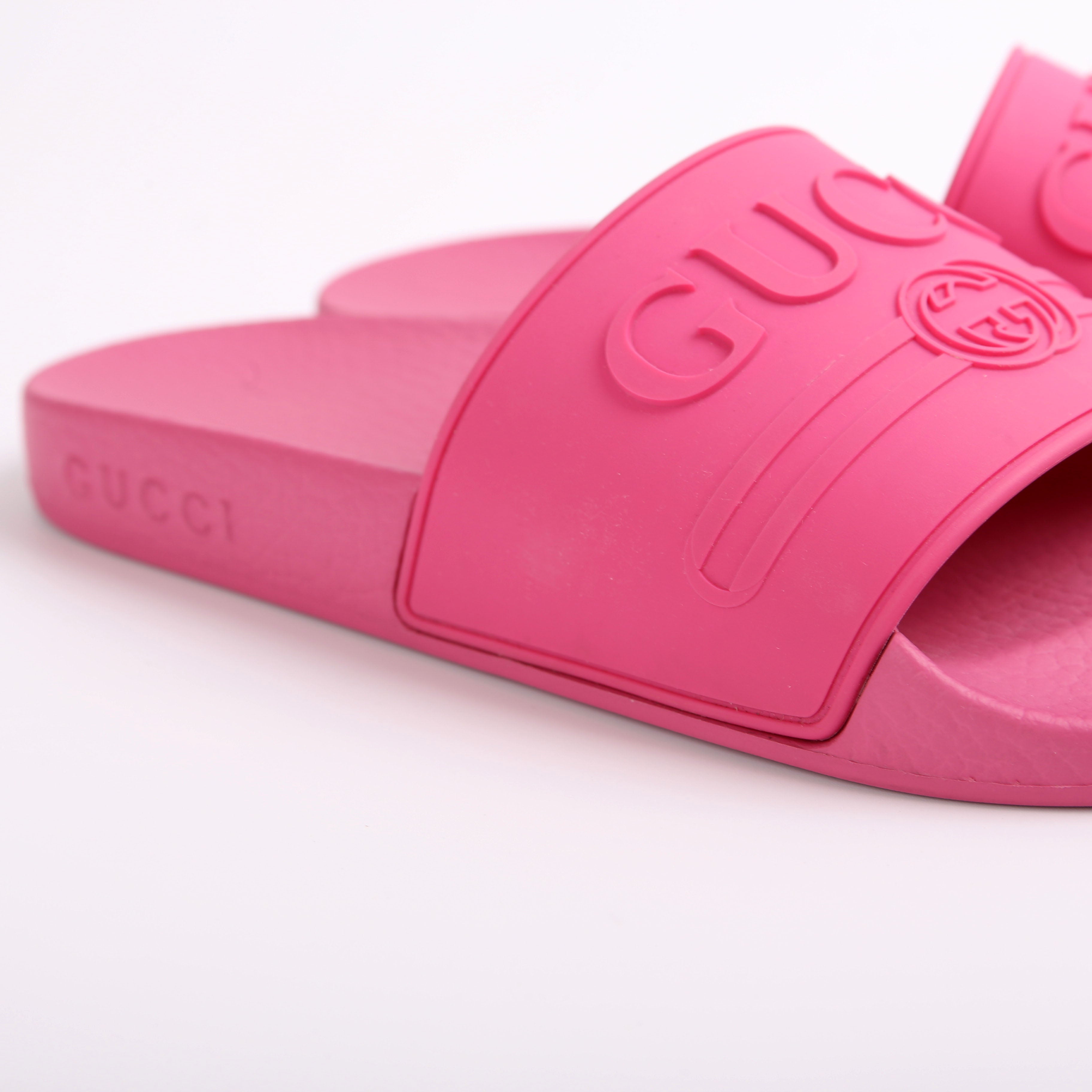 Gucci Pursuit Logo Rubber Slides Size 35