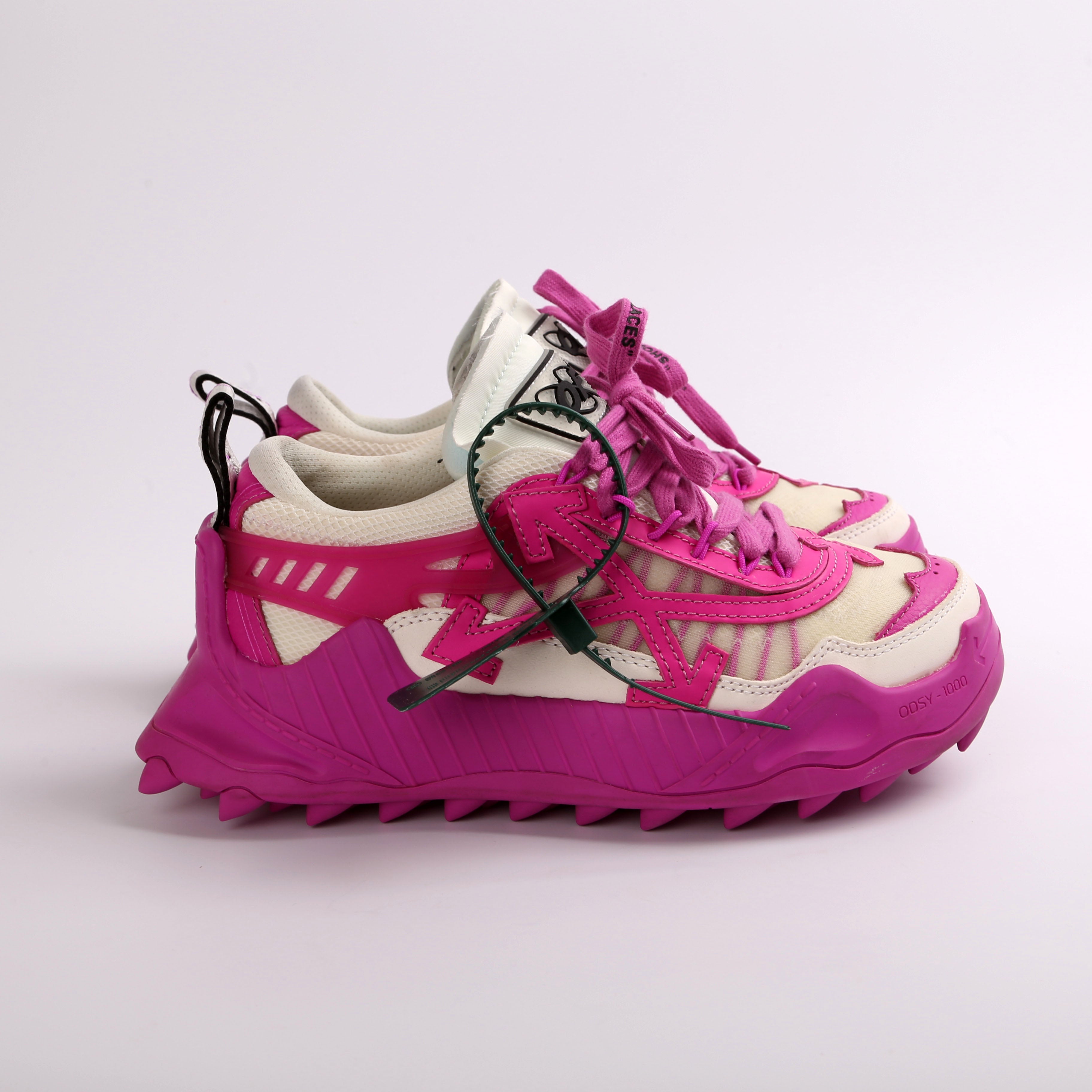Odsy-1000 Leather Trainers Size 37
