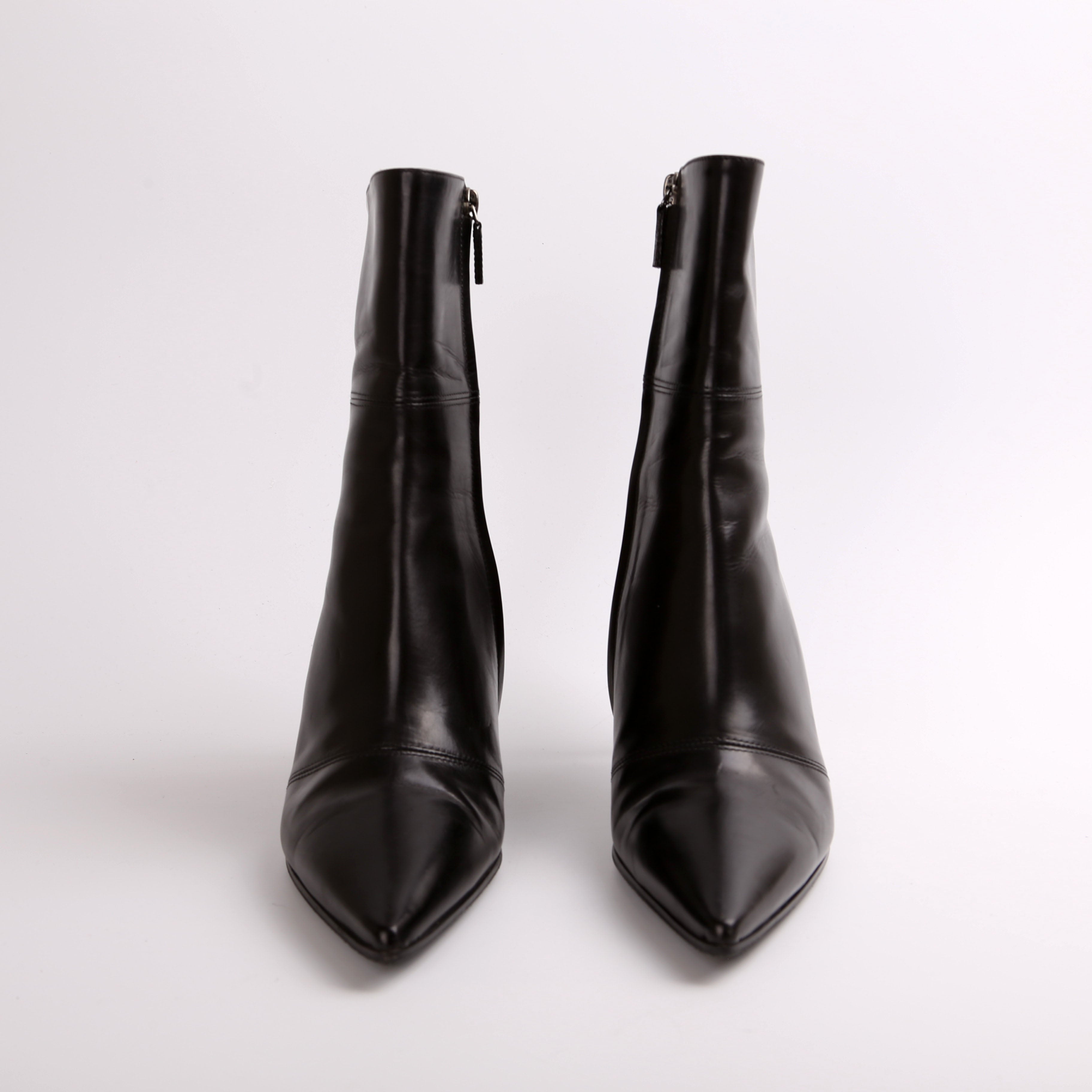 Gucci Leather Pointed Toe Boots Size 38.5