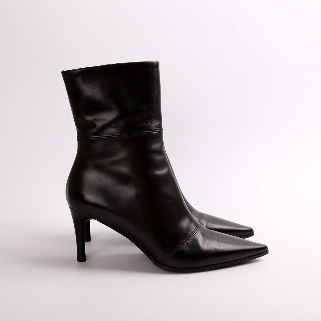 Gucci Leather Pointed Toe Boots Size 38.5