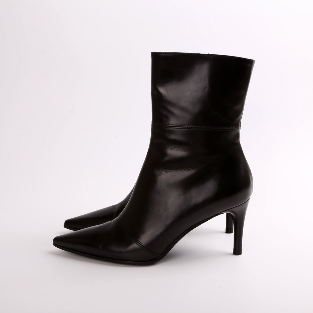 Gucci Leather Pointed Toe Boots Size 38.5