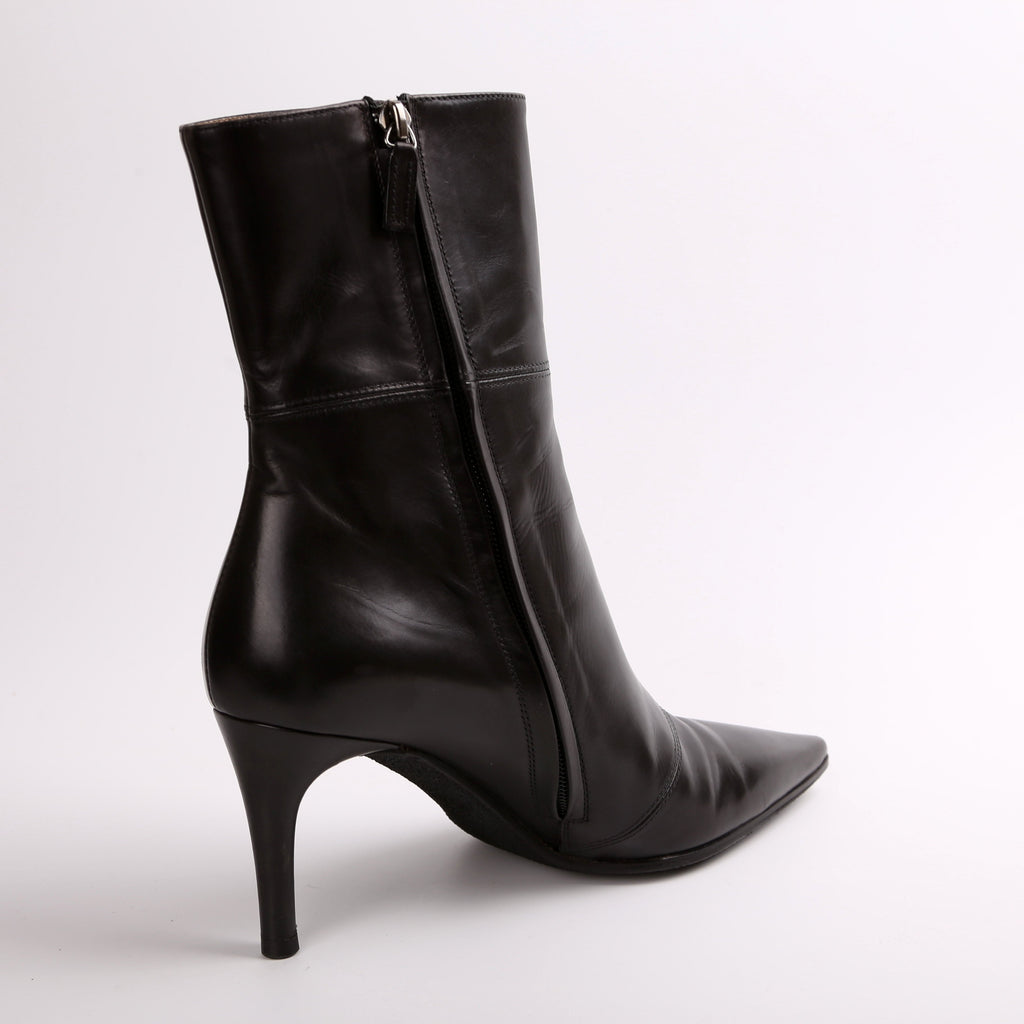Gucci Leather Pointed Toe Boots Size 38.5