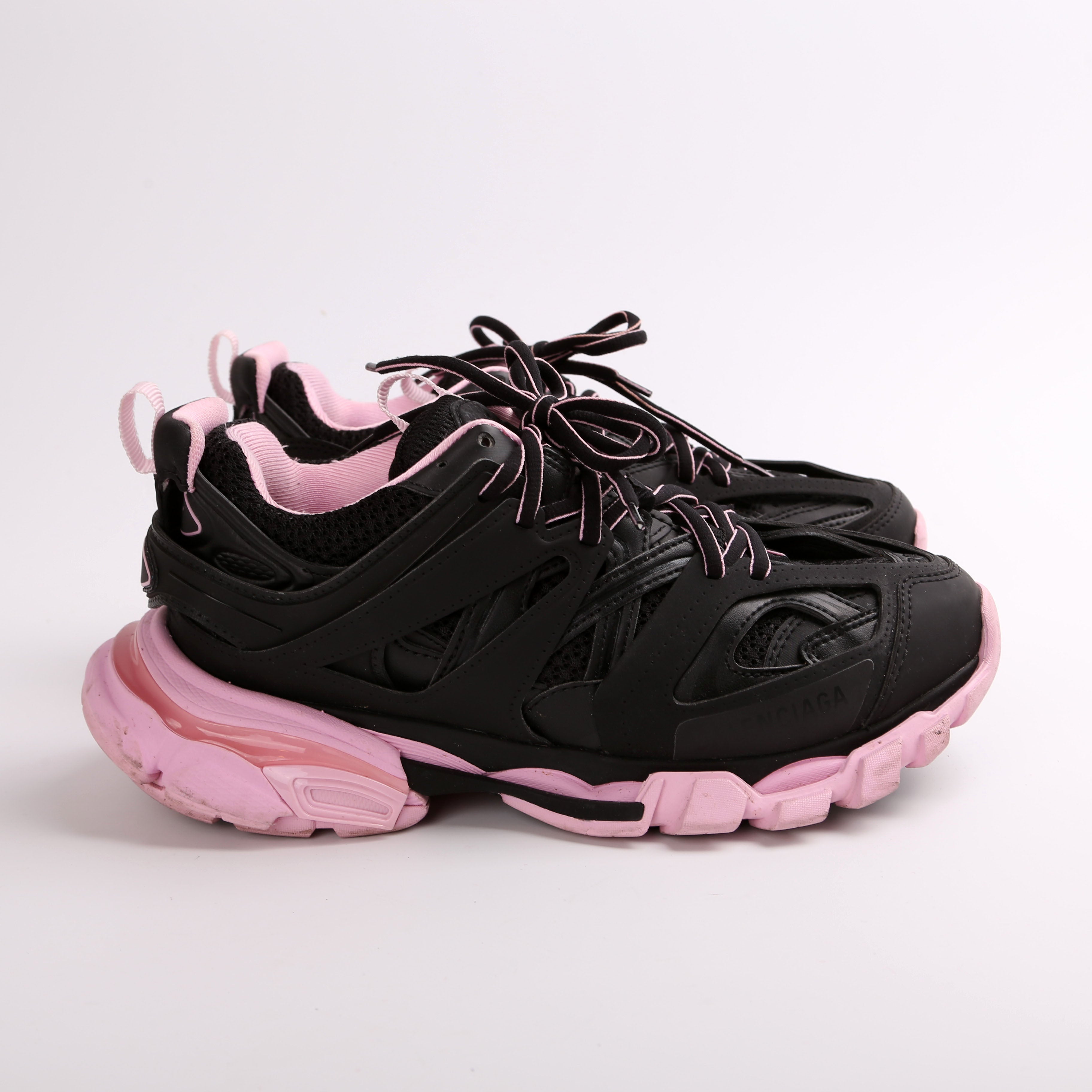 TRADE Keyunna Tucker Track Sneakers Size 38