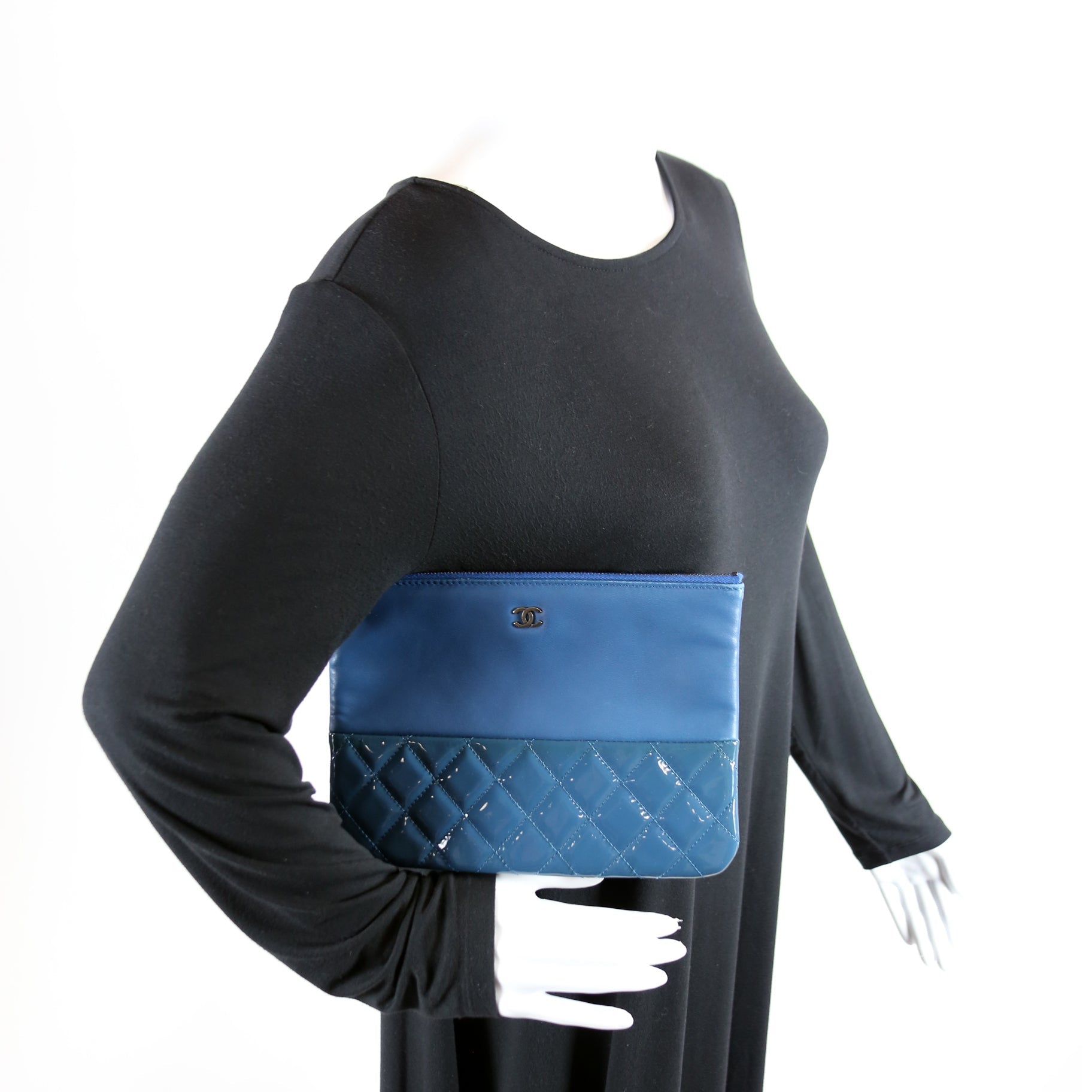 O Case Medium Patent Lambskin