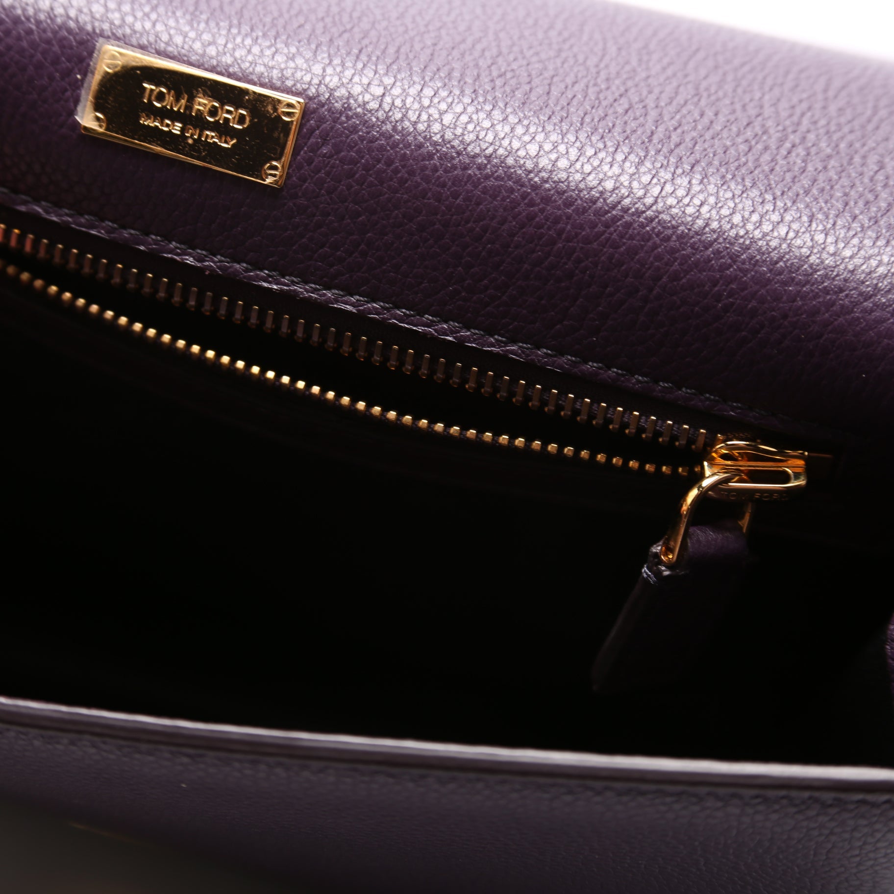 Tara Small Clutch Grain Leather
