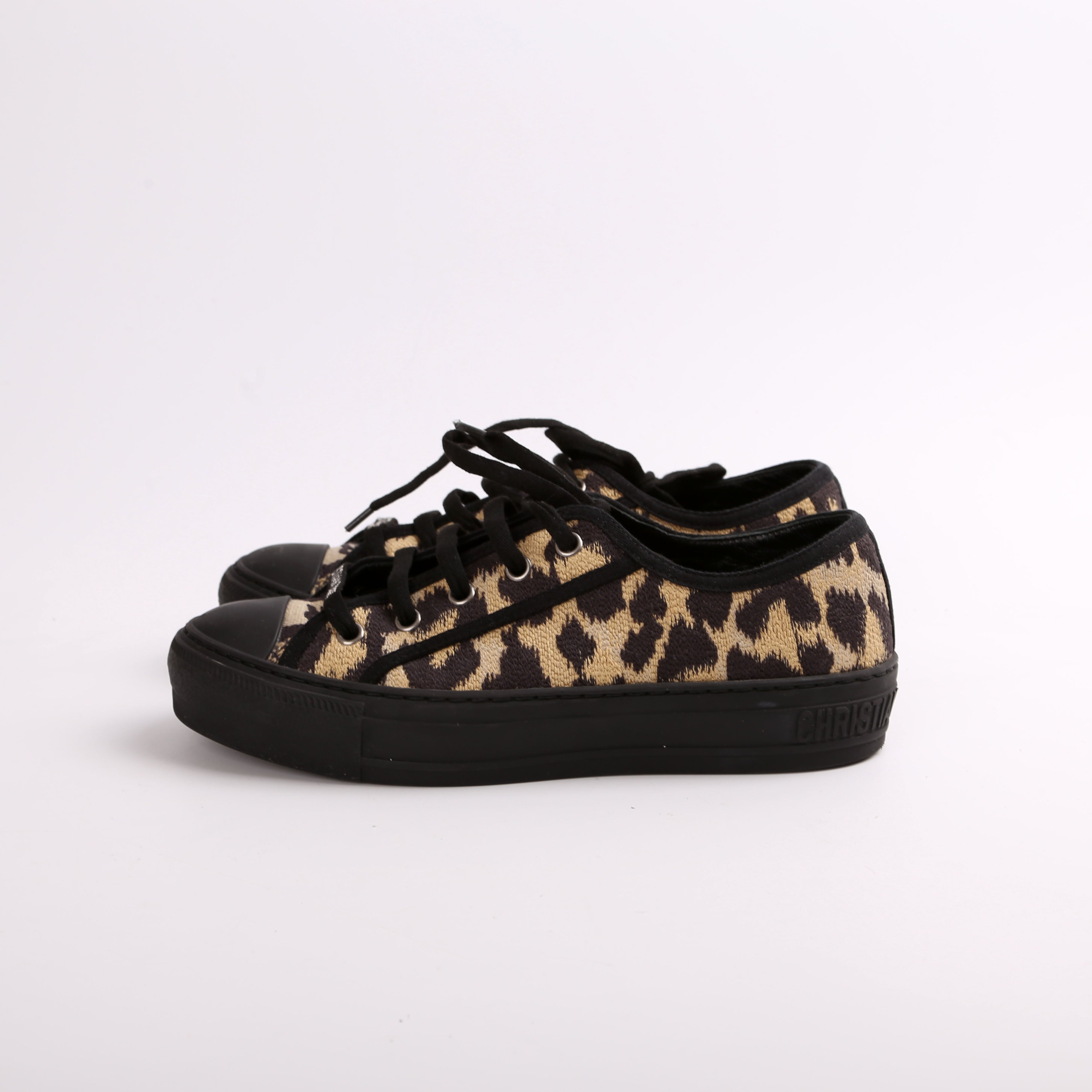 Dior Walk'N'Dior Sneakers Size 36
