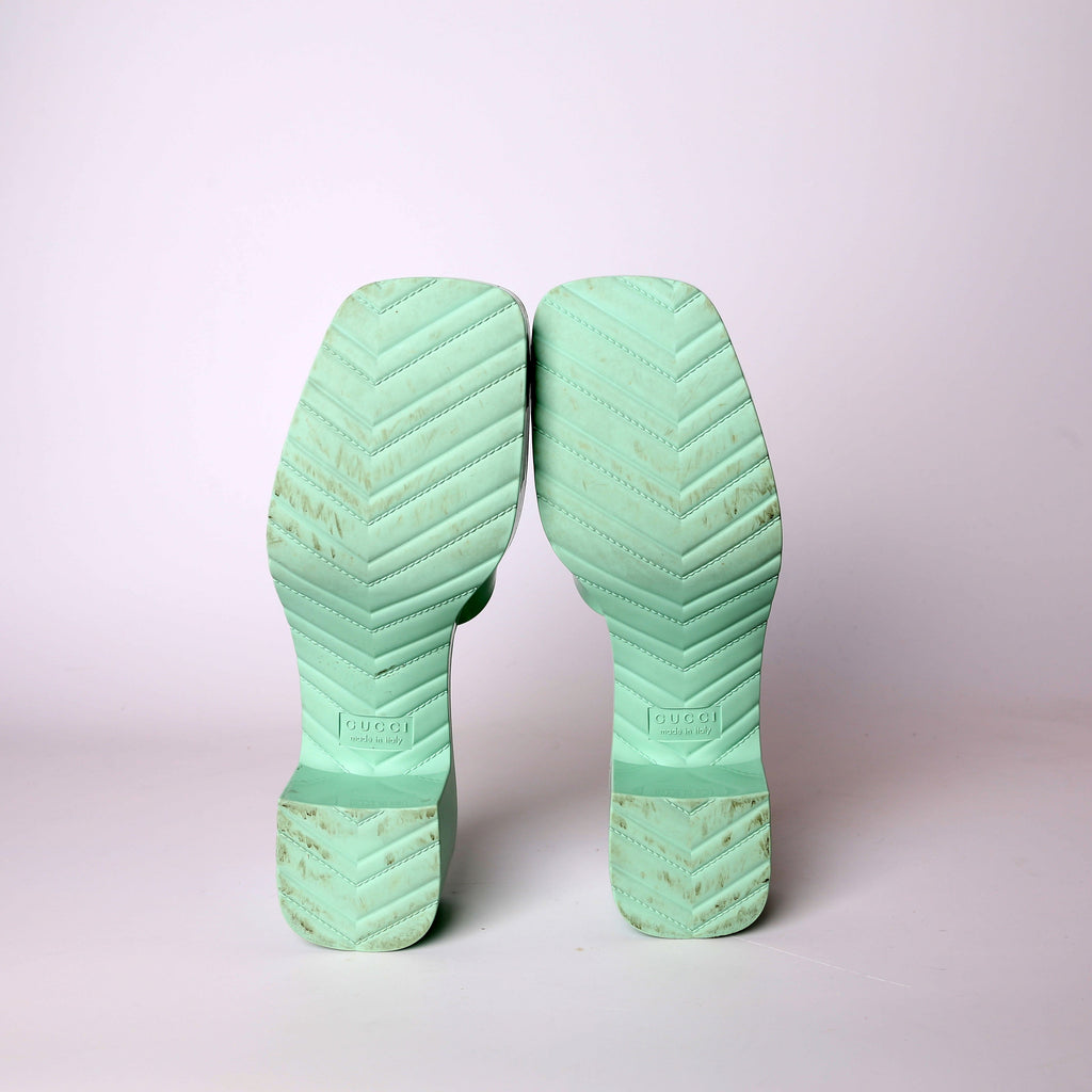 Gucci Logo Rubber Slides Size 39