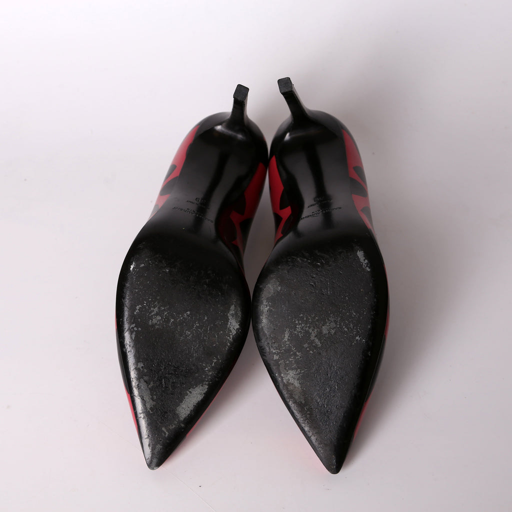 SAINT LAURENT Big Hearts Paris Pointed Toe Pumps Size 39