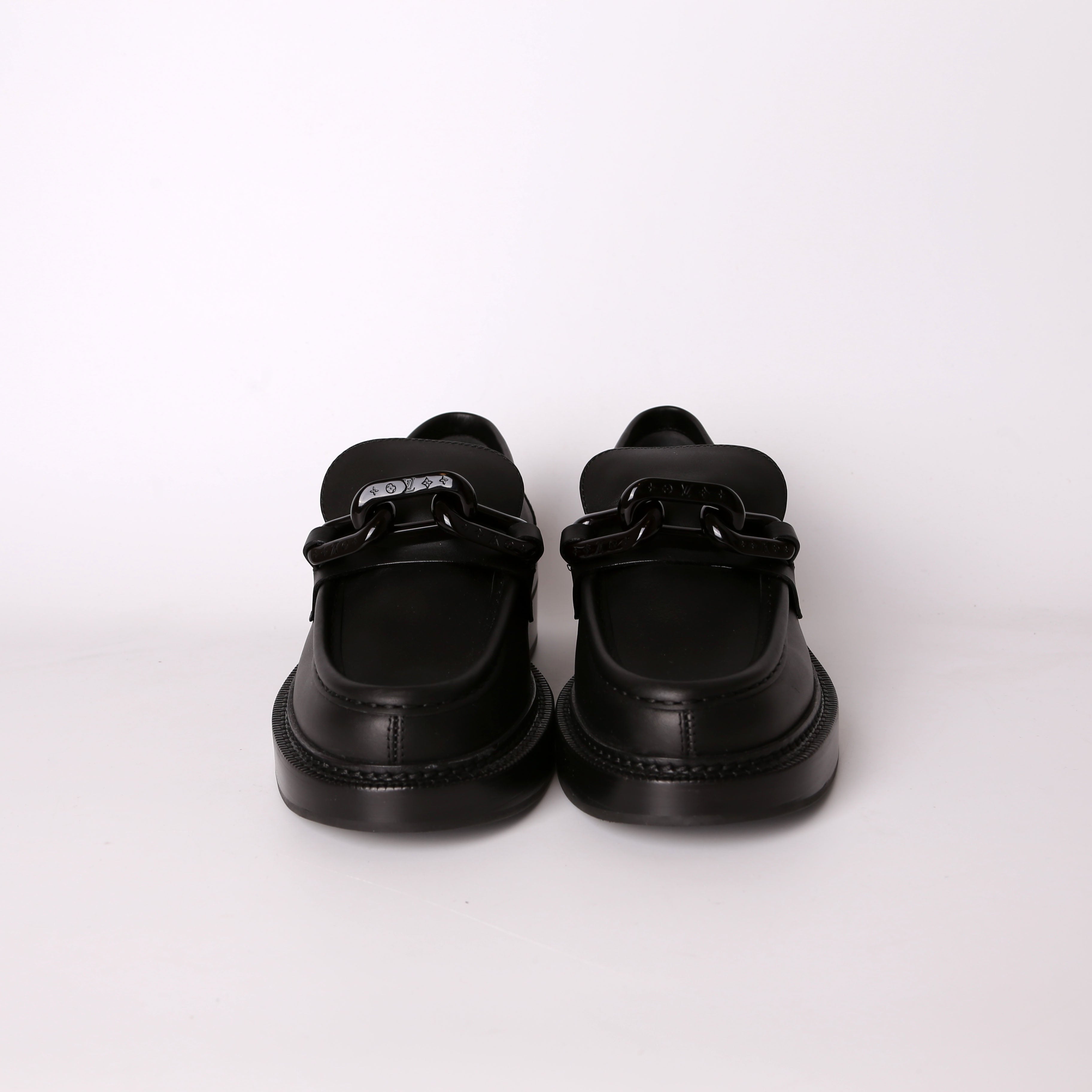 Academy Uniformes Leather Loafers Size 40