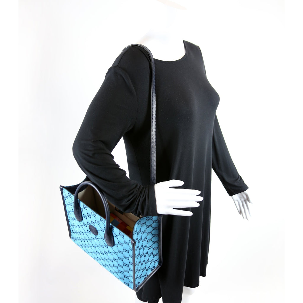 659983 GG Canvas Interlocking GG Small Tote