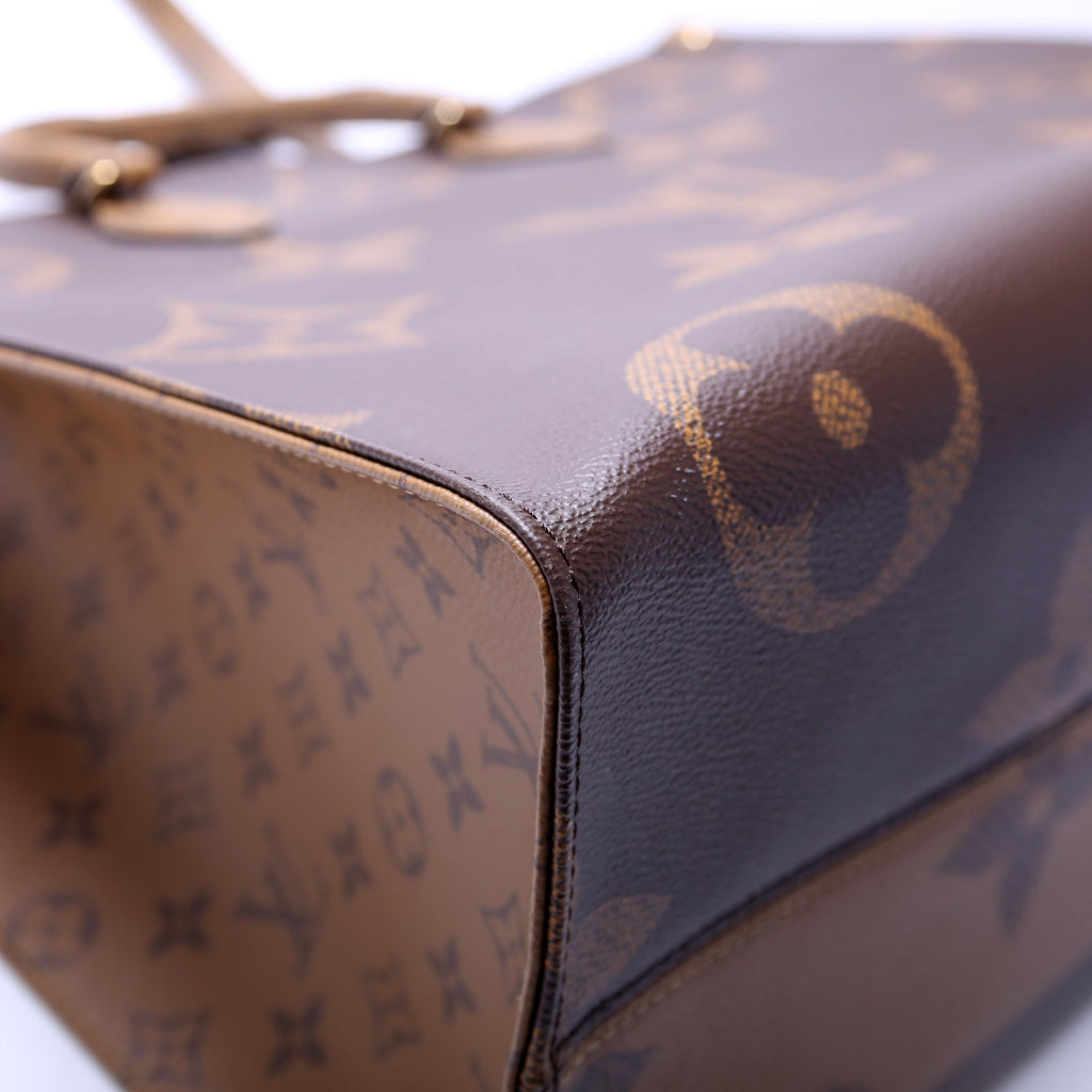 ONTHEGO GM Reverse Monogram