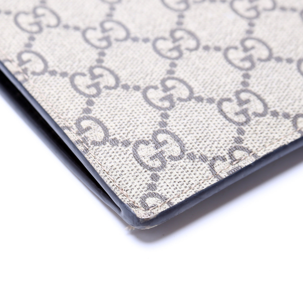 473904 Blind For Love Supreme Pouch