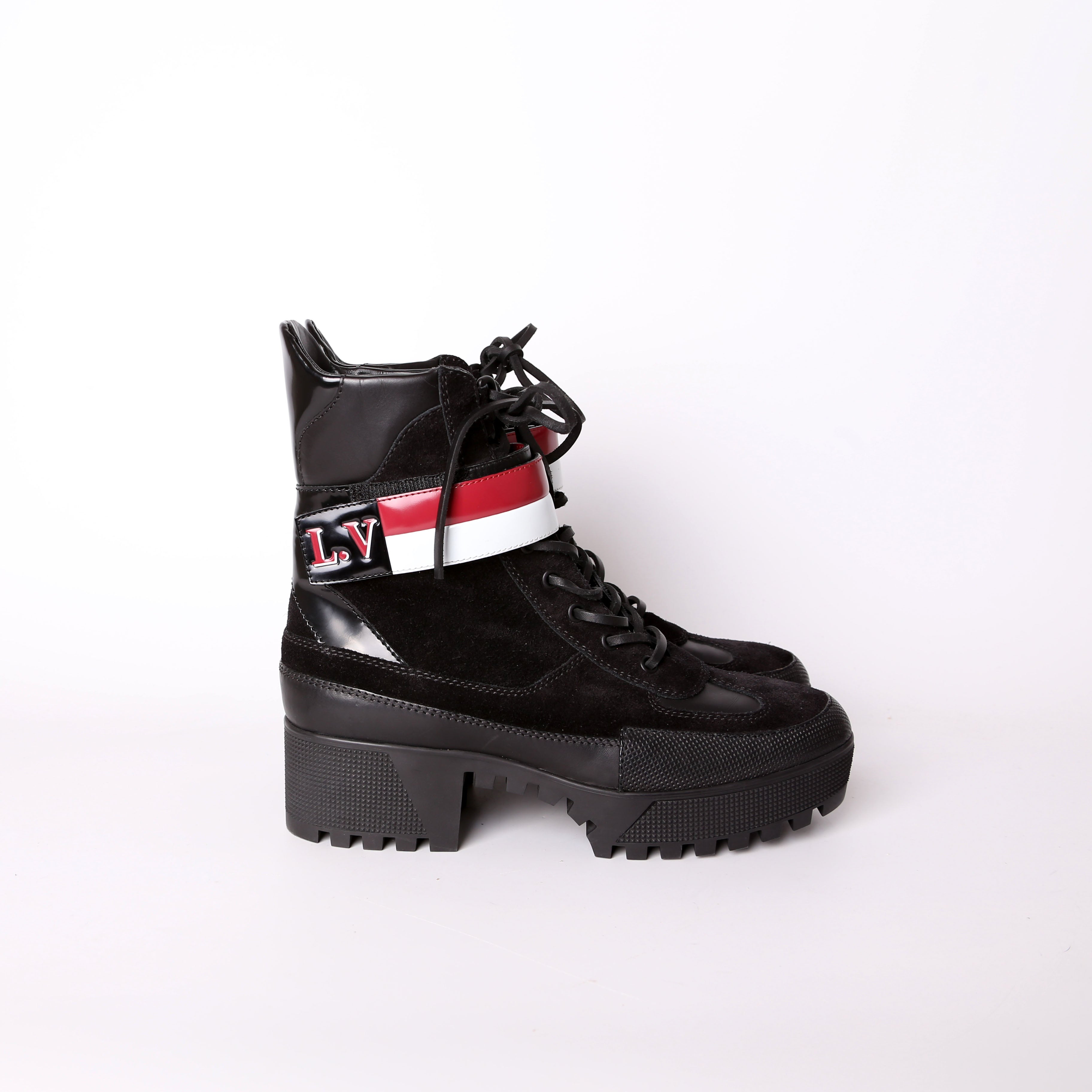 Laureate Platform Desert Boots Size 41