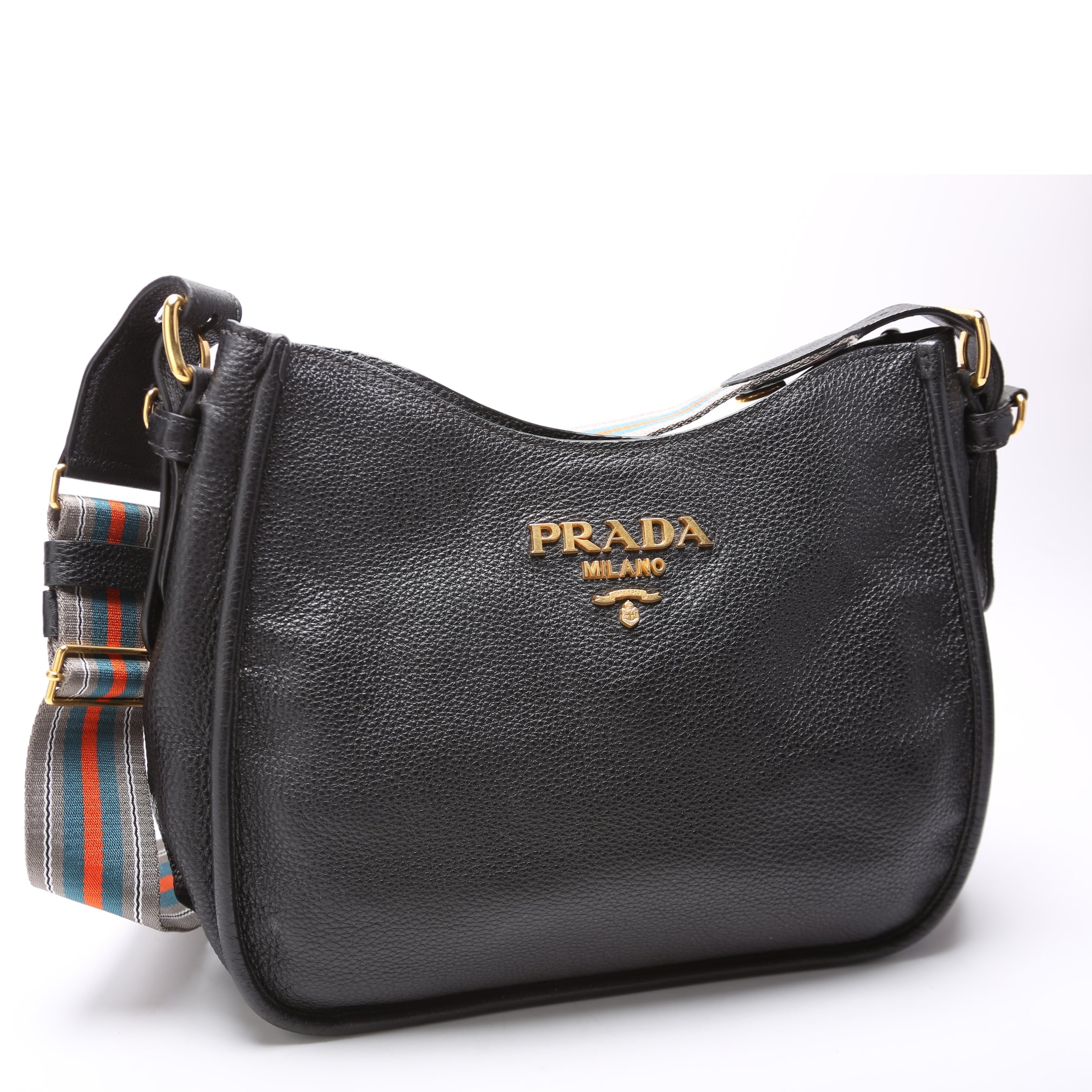 Vitello Daino Hobo Black