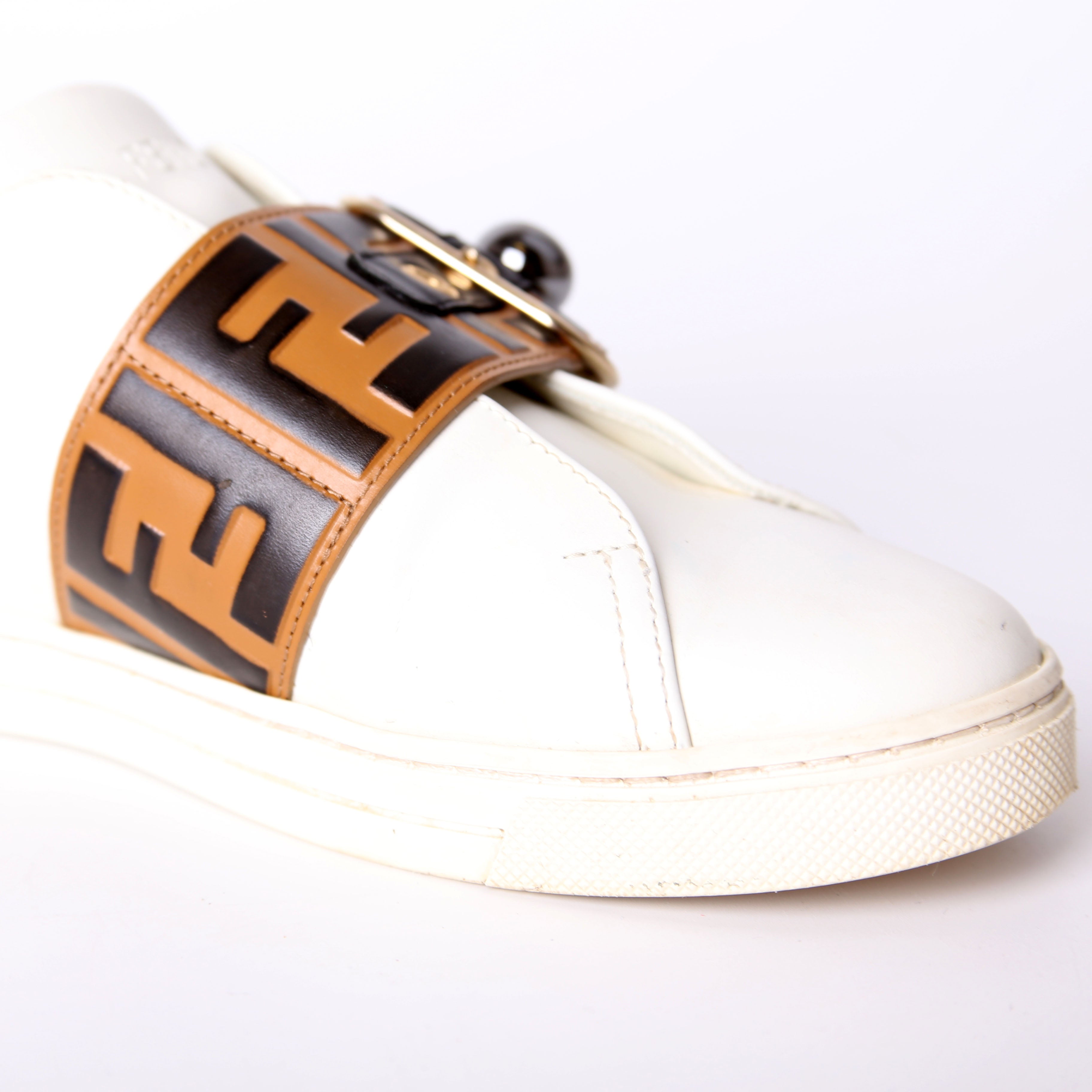 Fendi Pearland Leather Sneakers Size 37.5