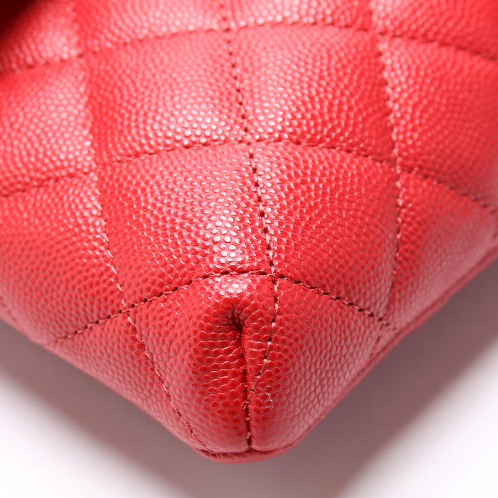 Classic Flap Clutch Caviar 28M