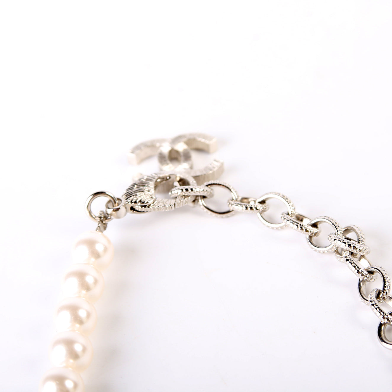 Pearly CC Crystal Choker