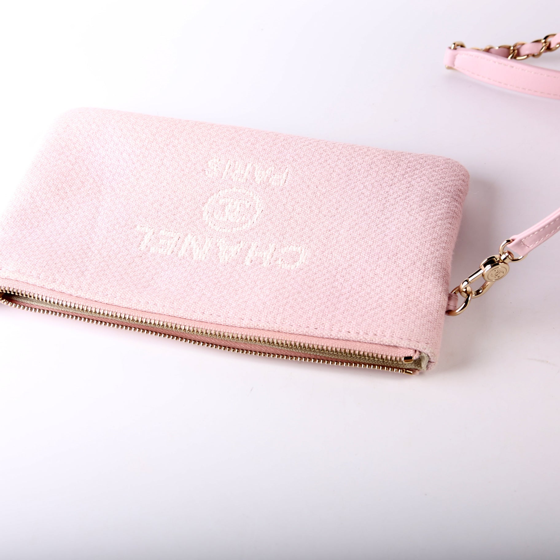 Deauville Small W/Pouch Mixed Fibers