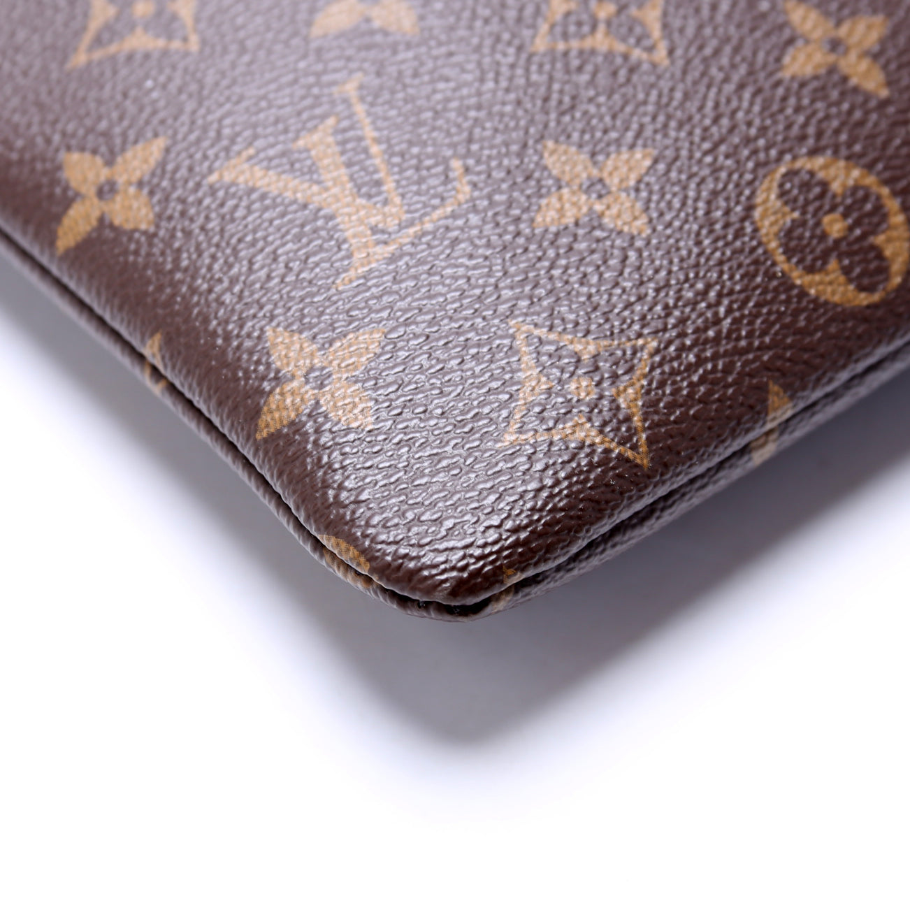 Daily Pouch Monogram