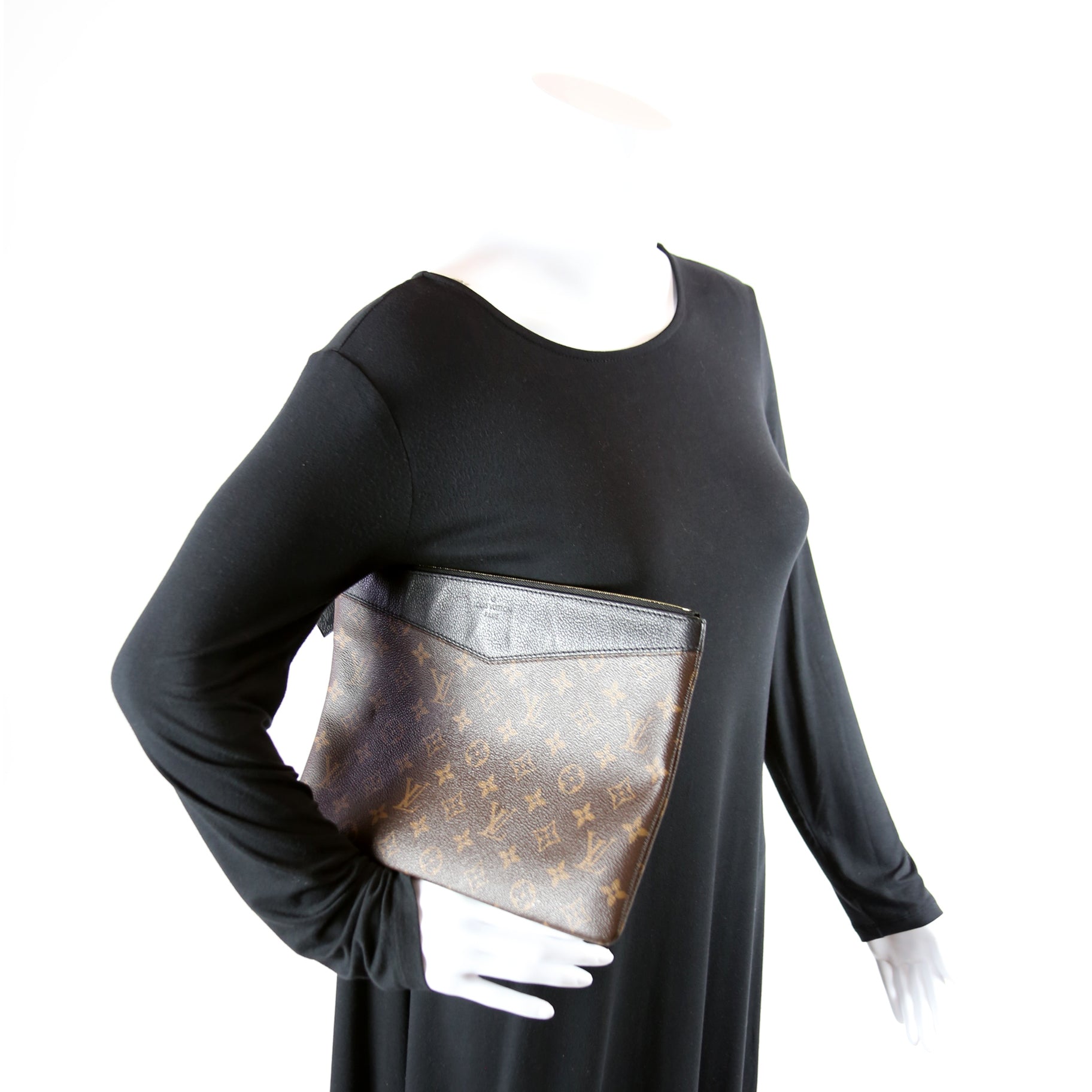 Daily Pouch Monogram