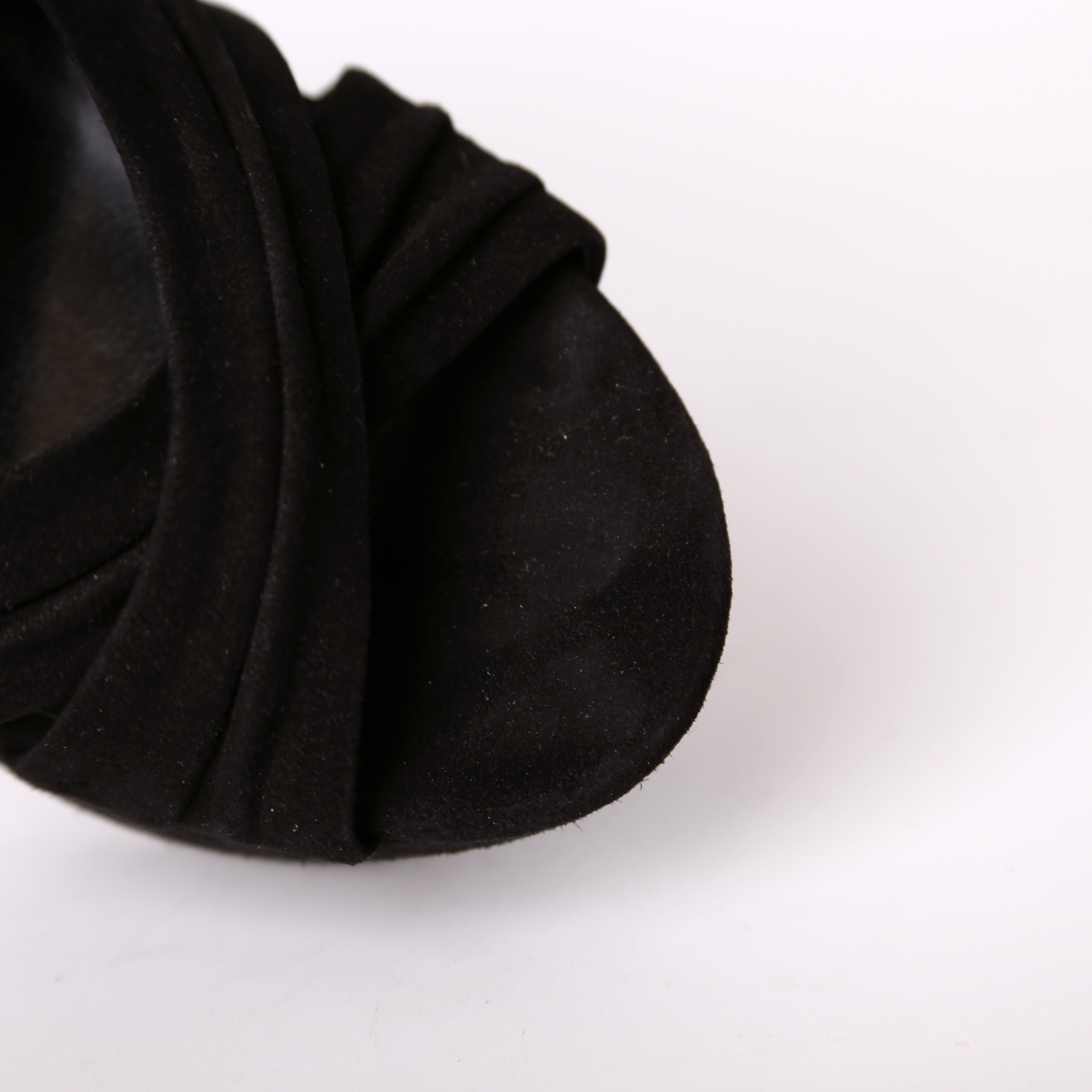 SAINT LAURENT Suede Platform Pumps Size 37