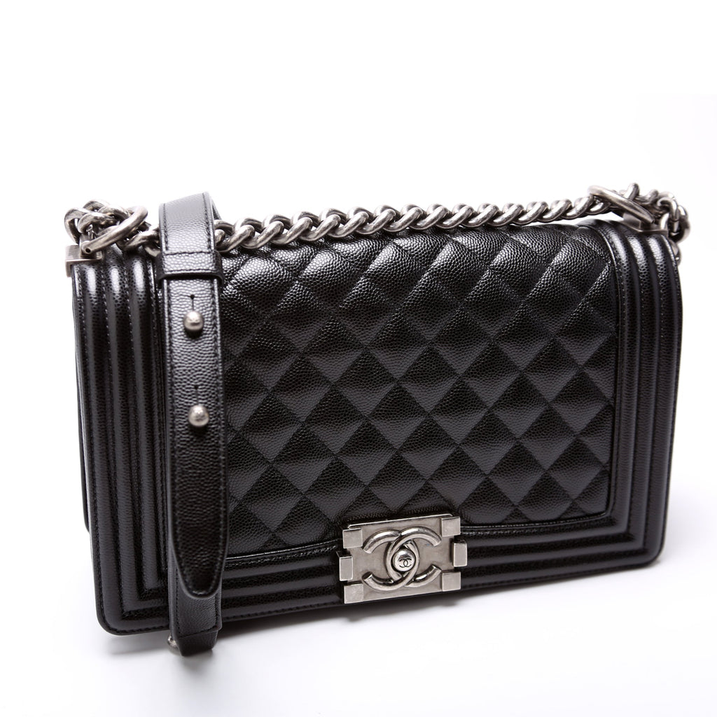 Boy Flap Medium Old Caviar RFID Black