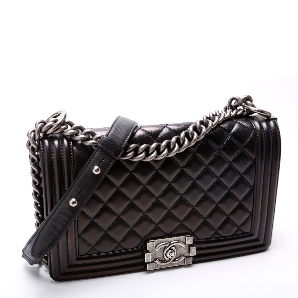 Boy Flap Medium Old Lambskin 23M Black