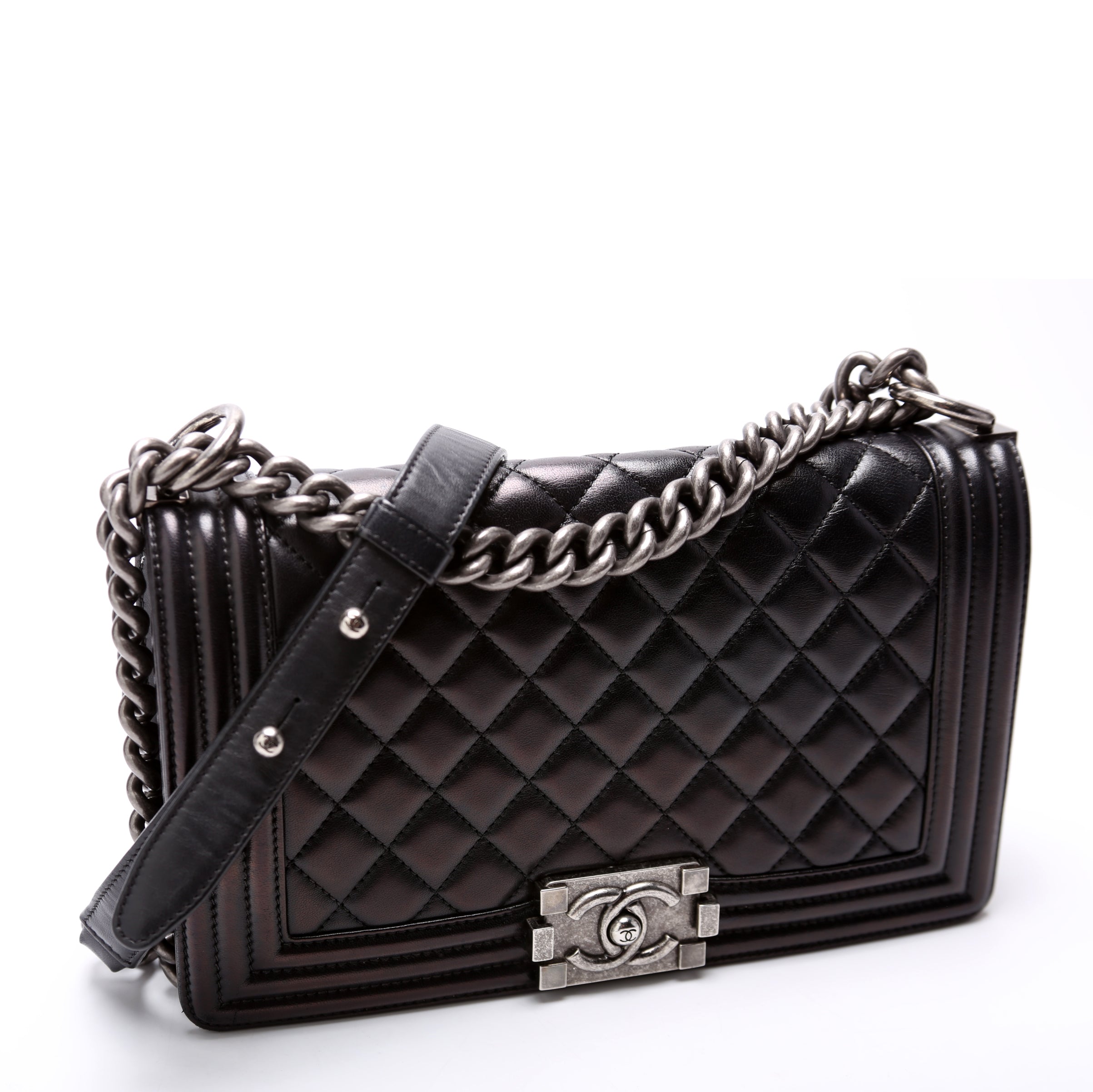 Boy Flap Medium Old Lambskin 23M Black