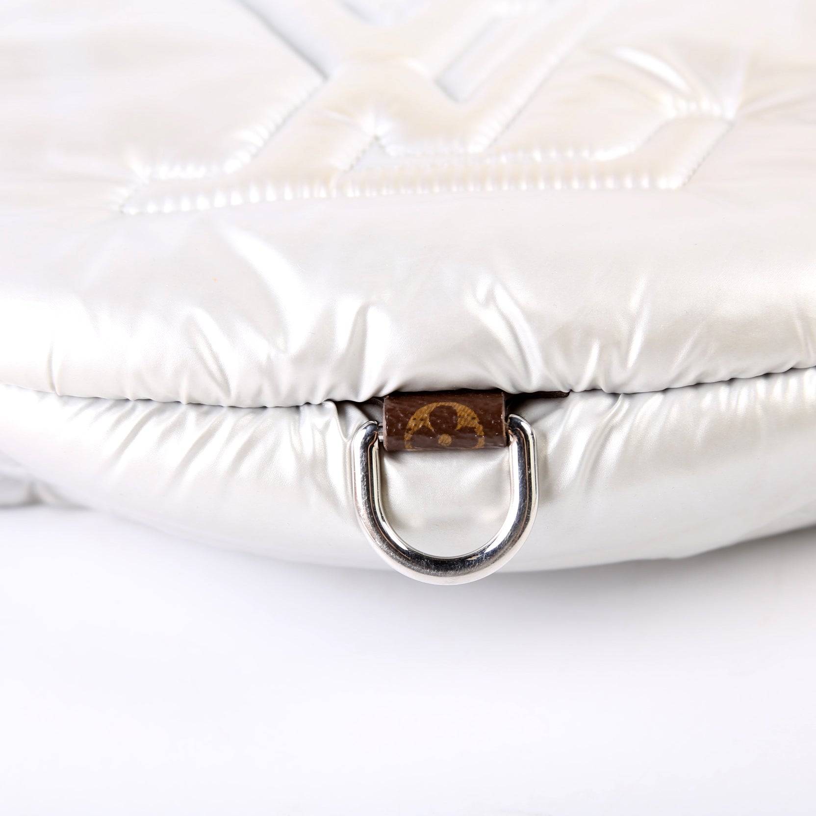 Maxi Bumbag Pillow Monogram Silver