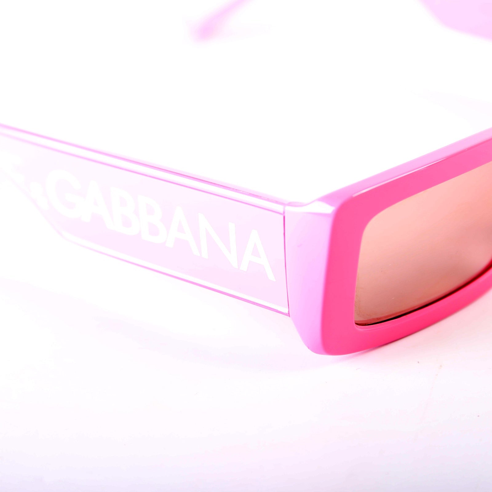 DG6187 Logo Sunglasses Pink
