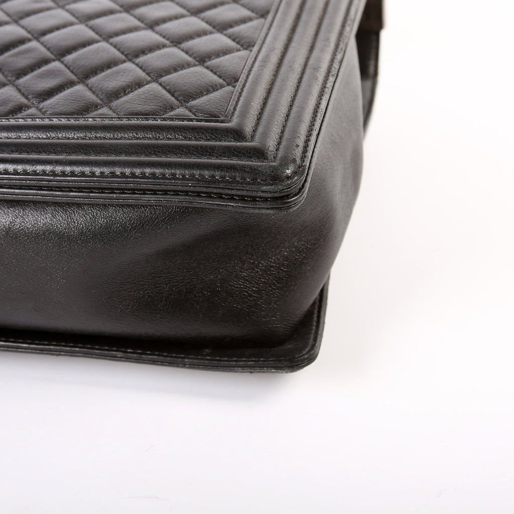 Boy Flap Large Lambskin 19M Black
