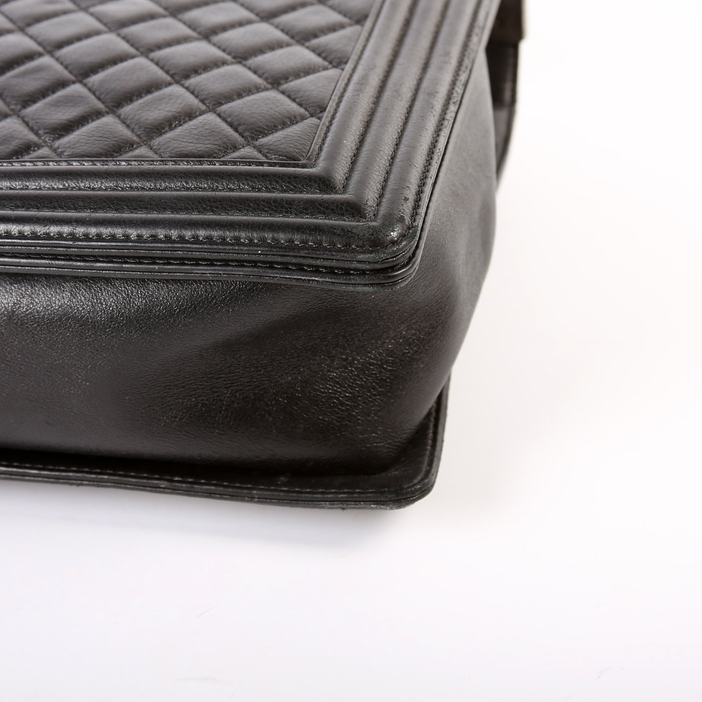 Boy Flap Large Lambskin 19M Black