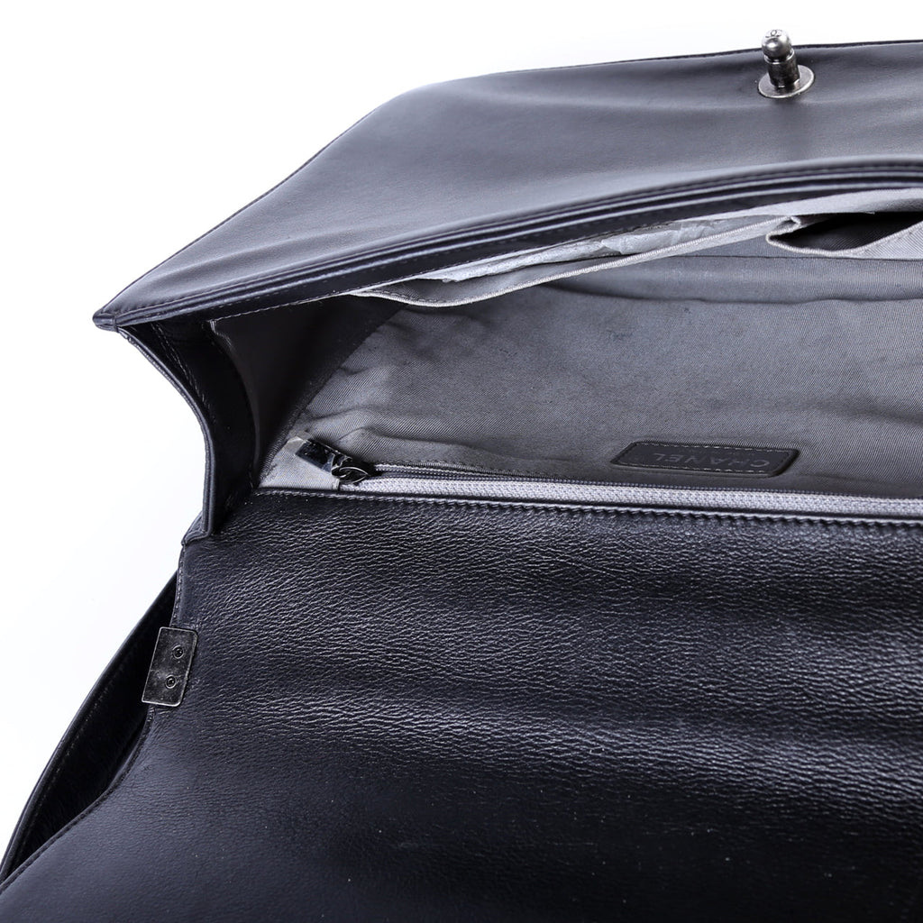 Boy Flap Large Lambskin 19M Black