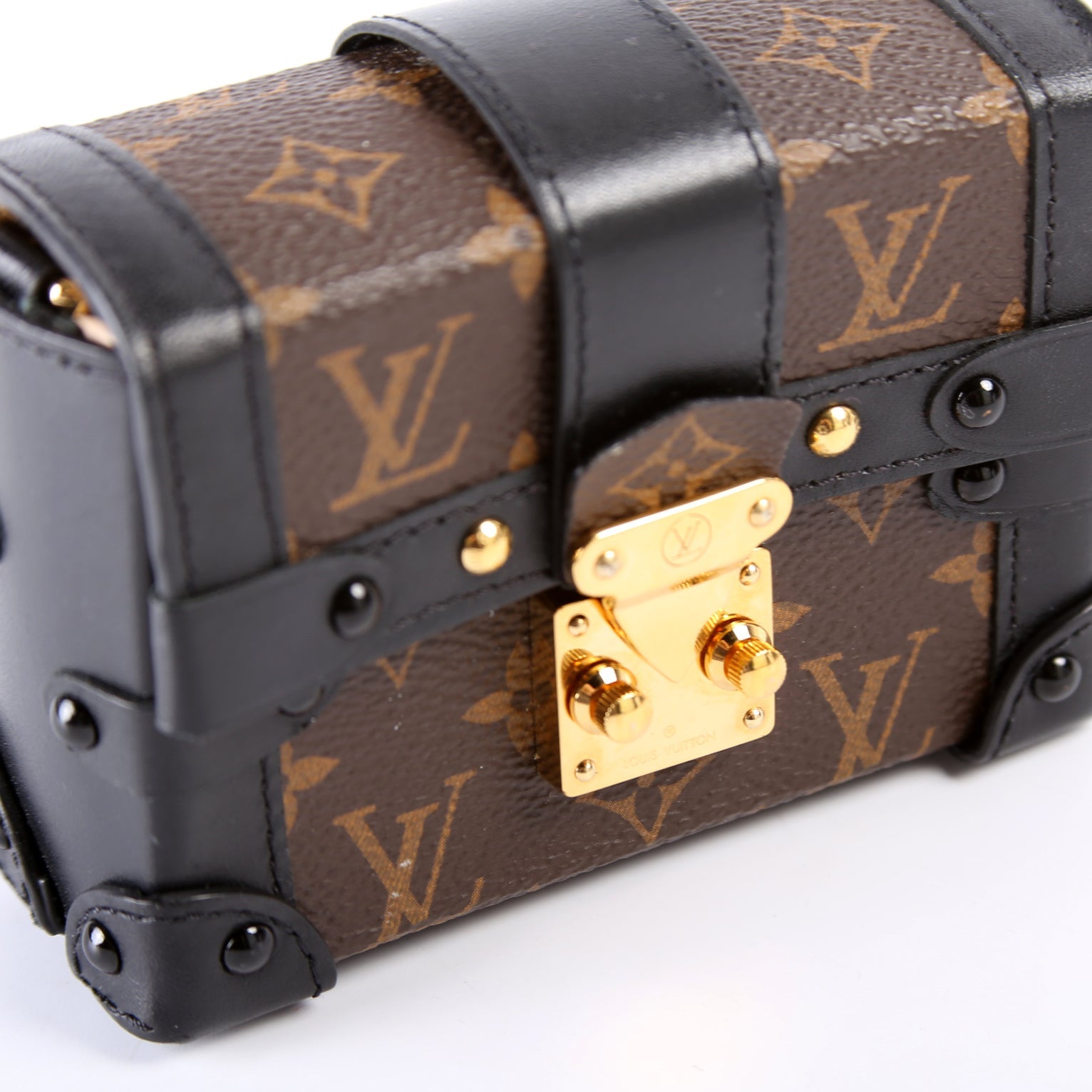 Essential Trunk NM Monogram