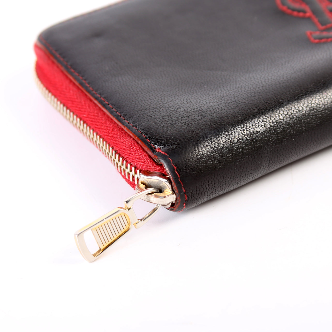Belle De Jour Zip Around Wallet 177555 Black/Red