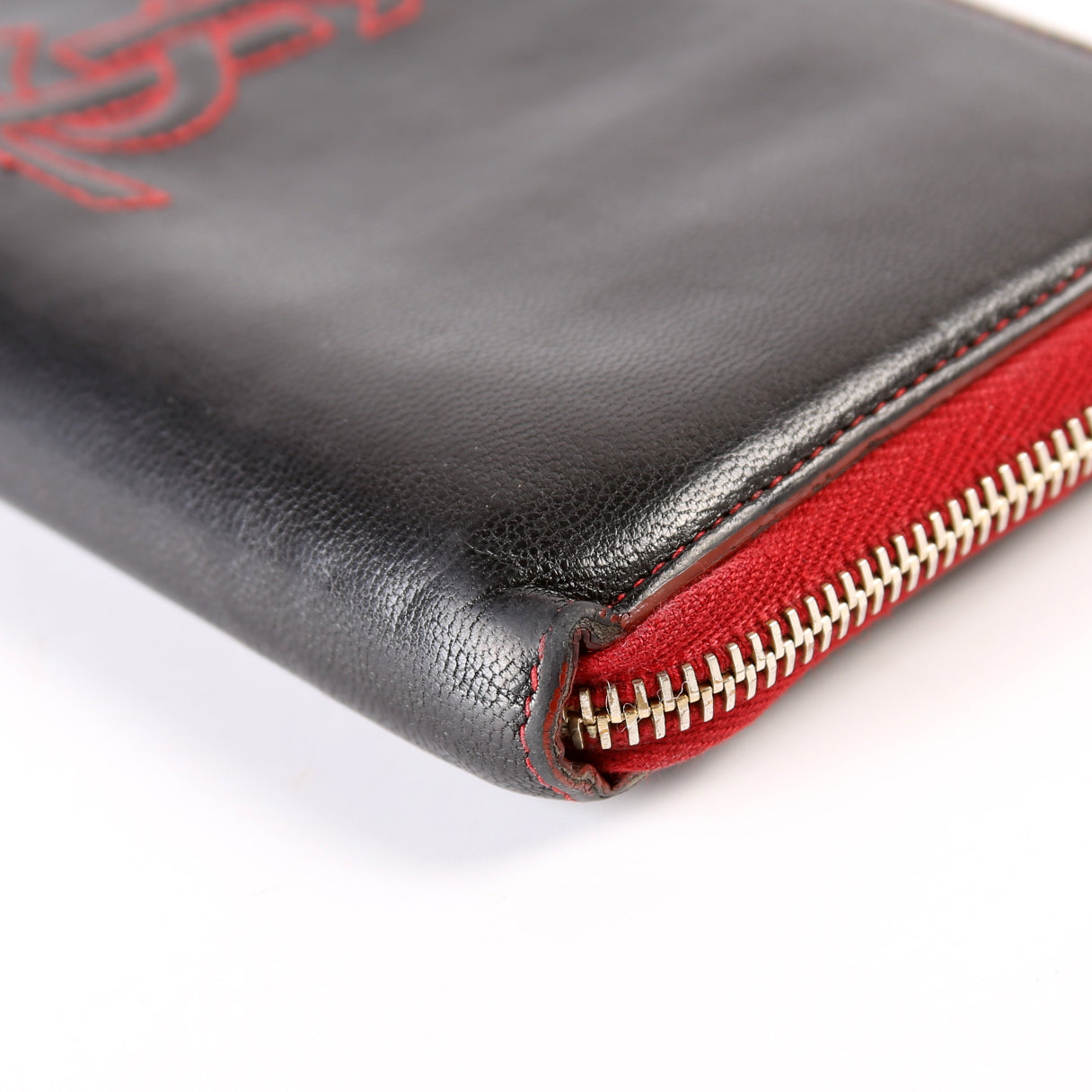 Belle De Jour Zip Around Wallet 177555 Black/Red