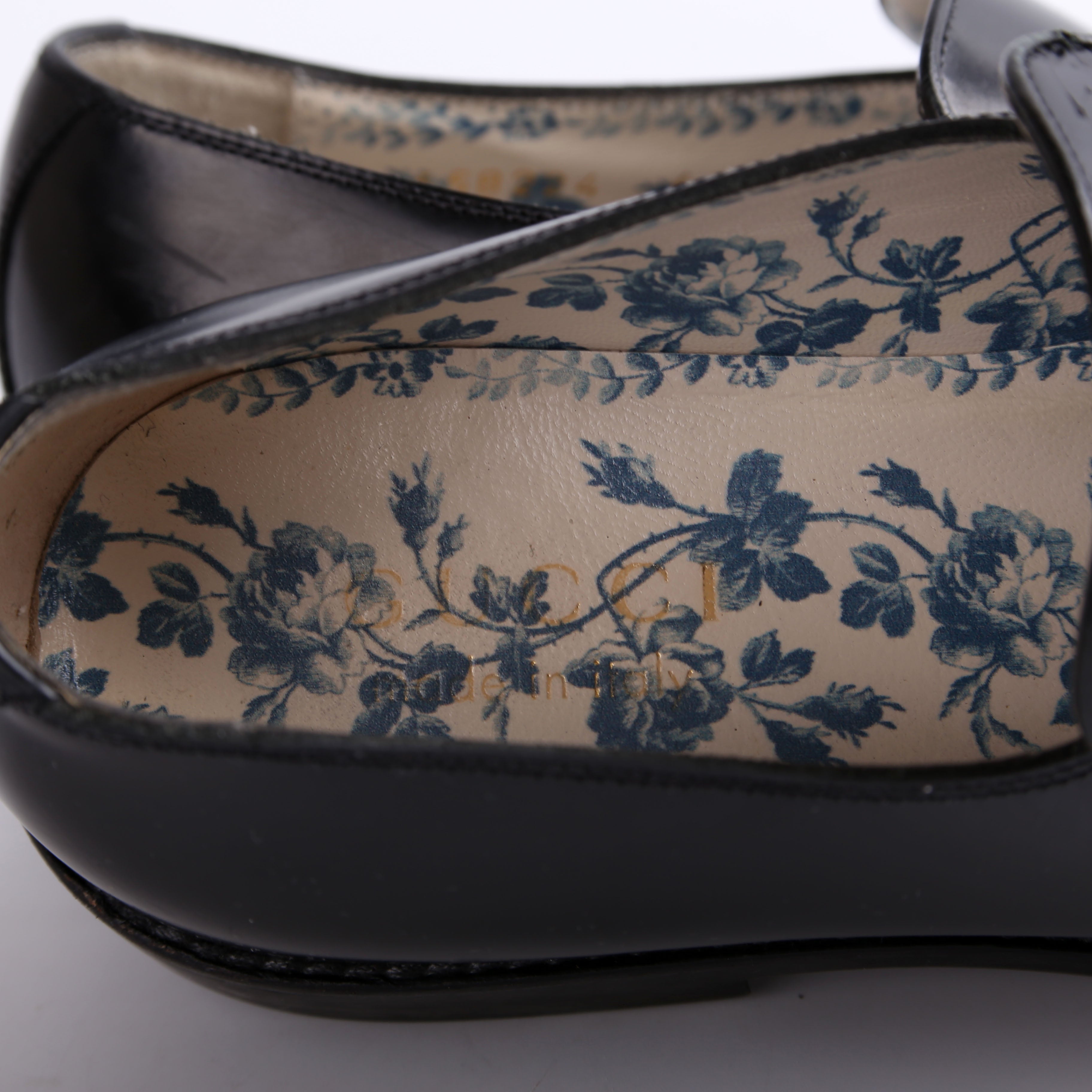 Gucci Interlocking G Leather Loafers Size 36