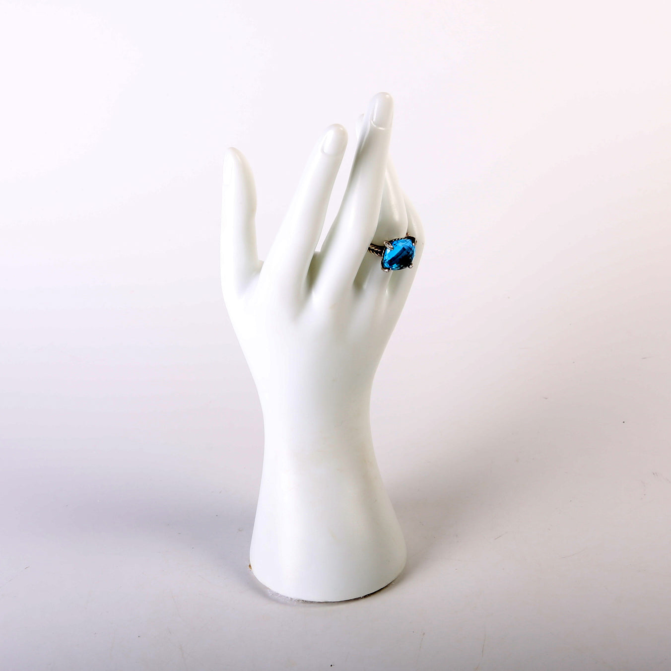 Chatelaine 14MM Hampton Blue Ring Topaz/925/PAVE Size 7