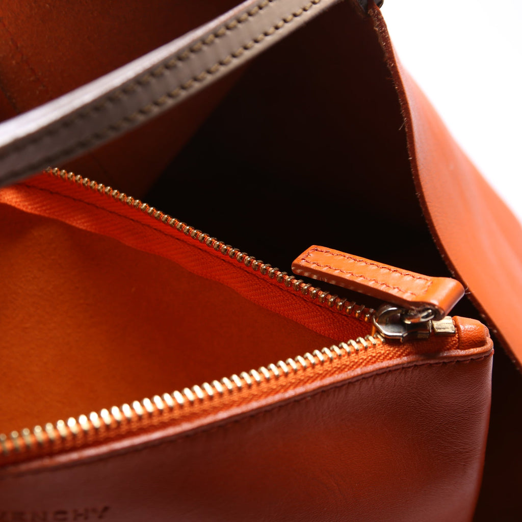 Antigona Soft Shopping Leather Orange