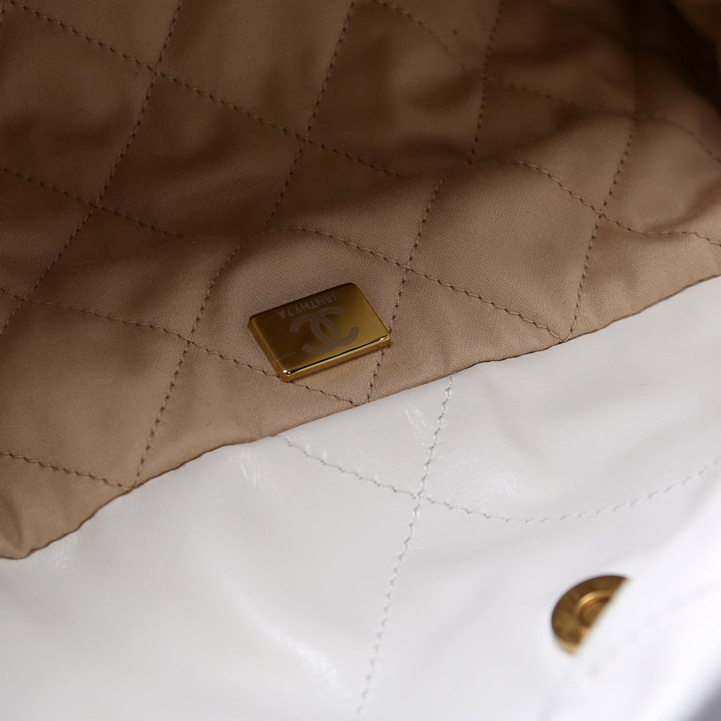 Chanel 22 Quilted Large Hobo White