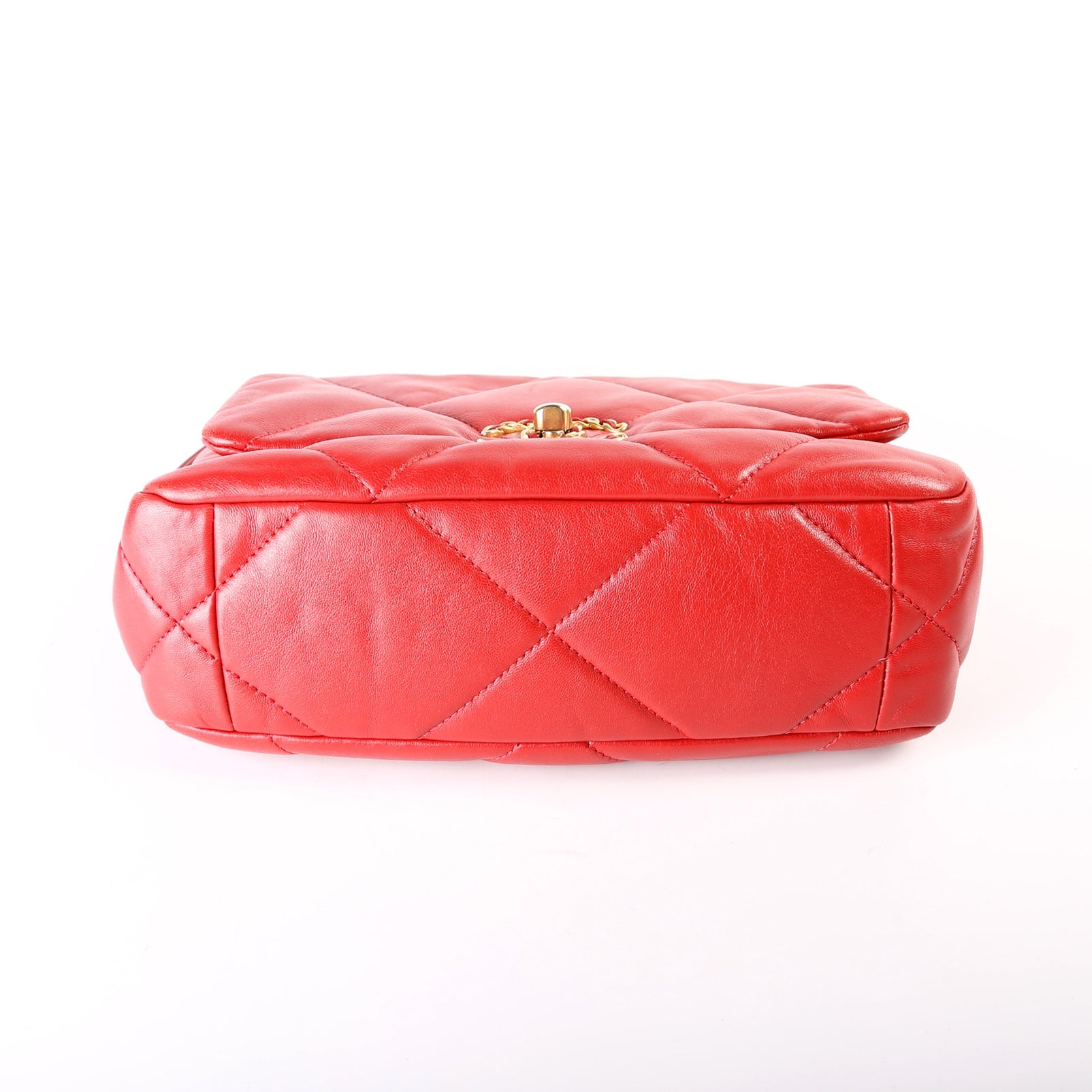Quilted Goatskin 19 Medium Flap 30+M Red