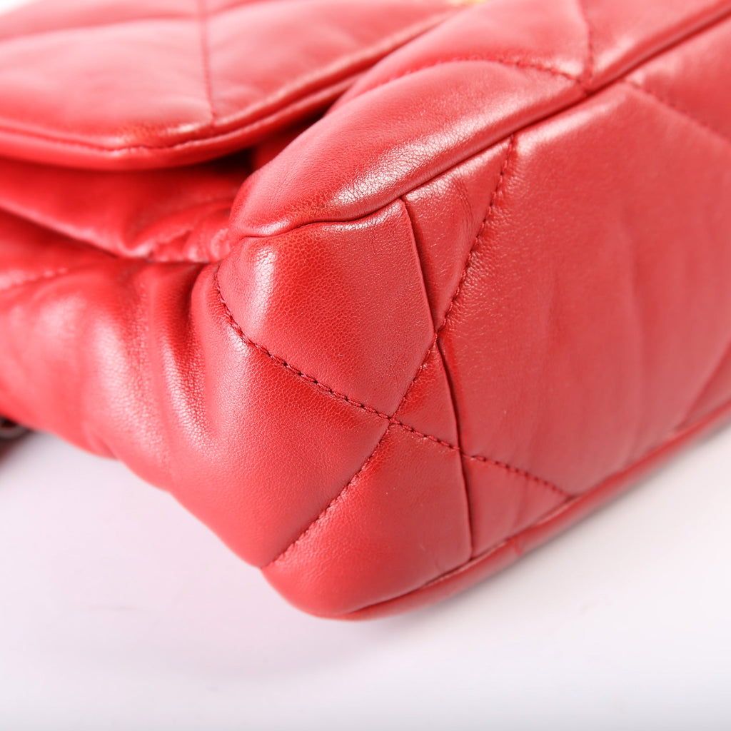 Quilted Goatskin 19 Medium Flap 30+M Red