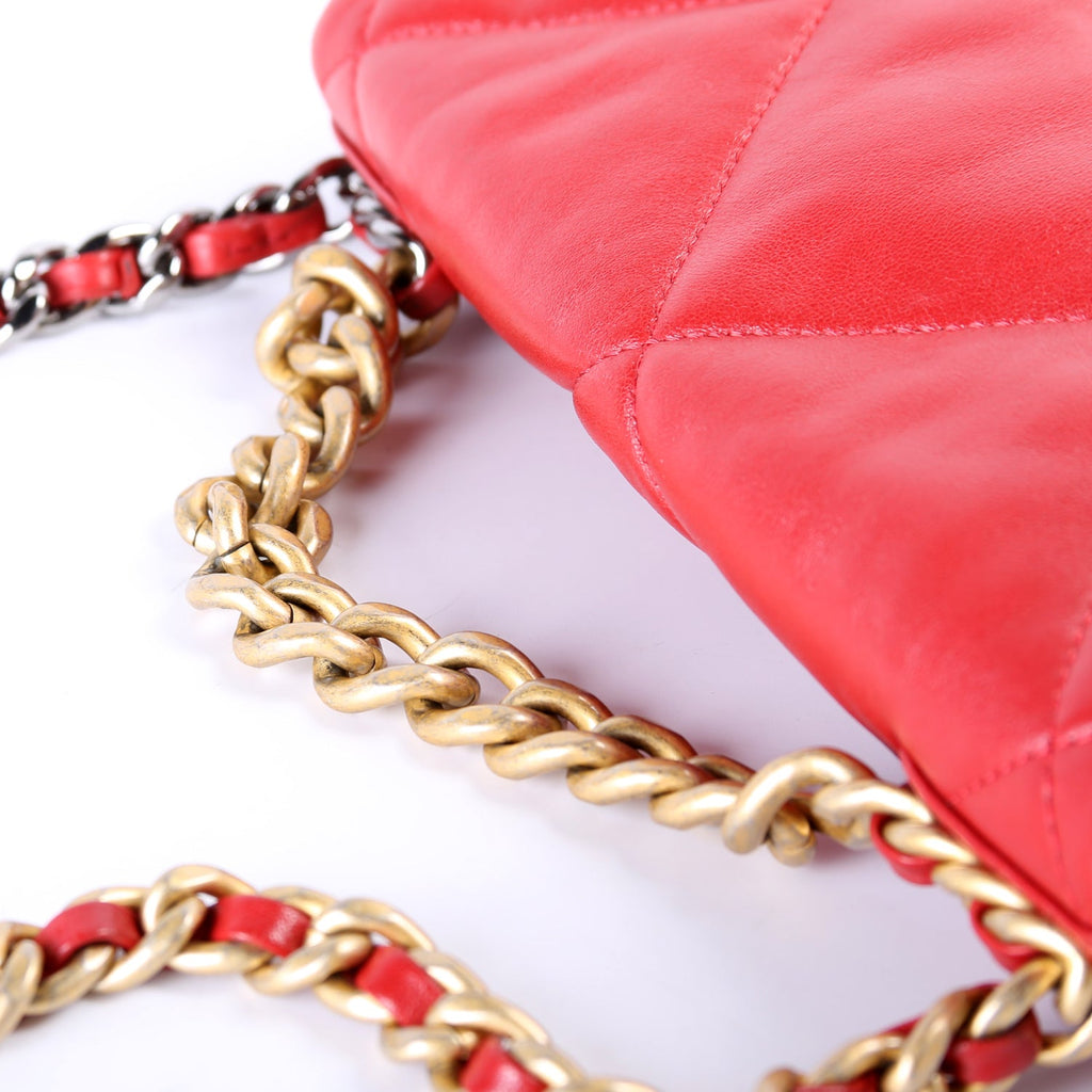 Quilted Goatskin 19 Medium Flap 30+M Red